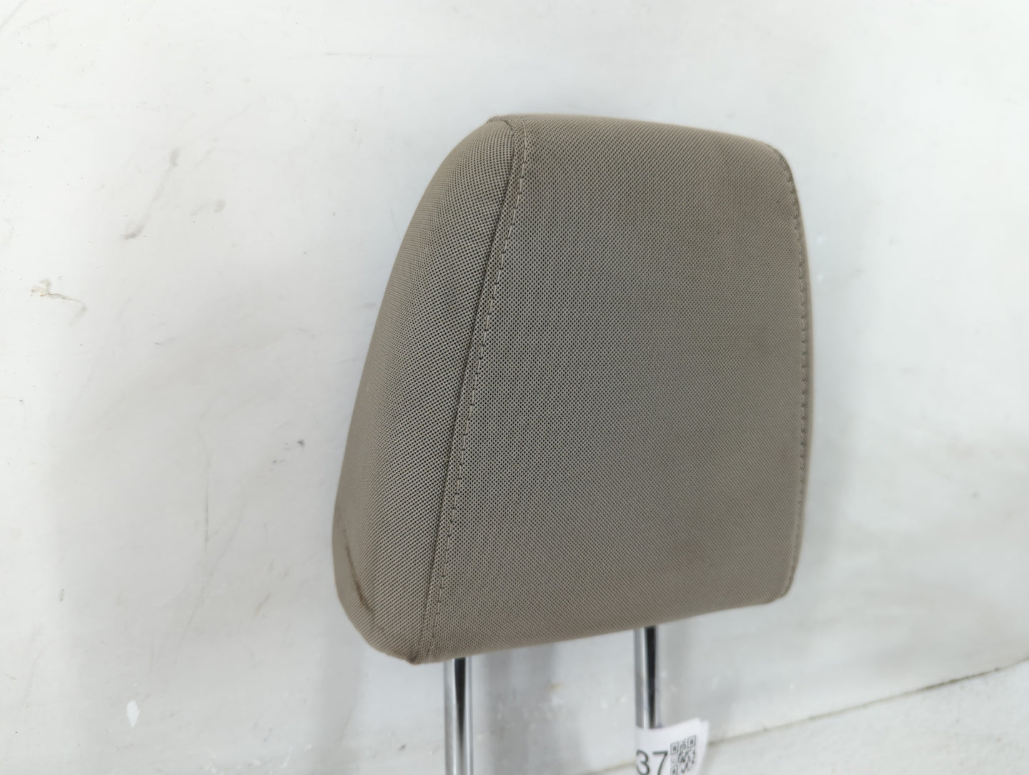 2017 Ford Escape Headrest Head Rest Front Driver Passenger Seat Fits OEM Used Auto Parts - Oemusedautoparts1.com