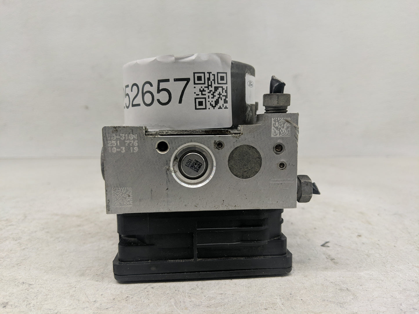 2017-2019 Ford Escape ABS Pump Control Module Replacement P/N:GV61-2C219-DH Fits Fits 2017 2018 2019 OEM Used Auto Parts - O