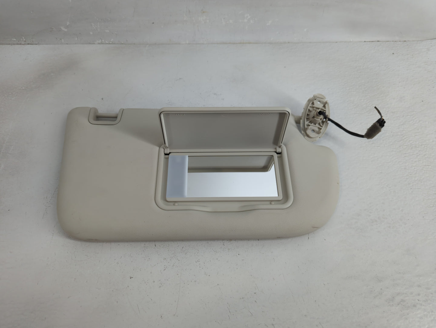2013-2019 Ford Escape Sun Visor Shade Replacement Passenger Right Mirror Fits Fits 2013 2014 2015 2016 2017 2018 2019 OEM Us