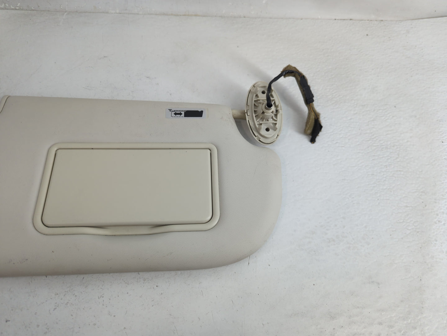 2013-2019 Ford Escape Sun Visor Shade Replacement Passenger Right Mirror Fits Fits 2013 2014 2015 2016 2017 2018 2019 OEM Us