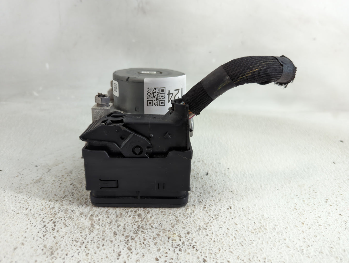 2017-2019 Ford Escape ABS Pump Control Module Replacement P/N:GV61-2C405-CH Fits Fits 2017 2018 2019 OEM Used Auto Parts - O