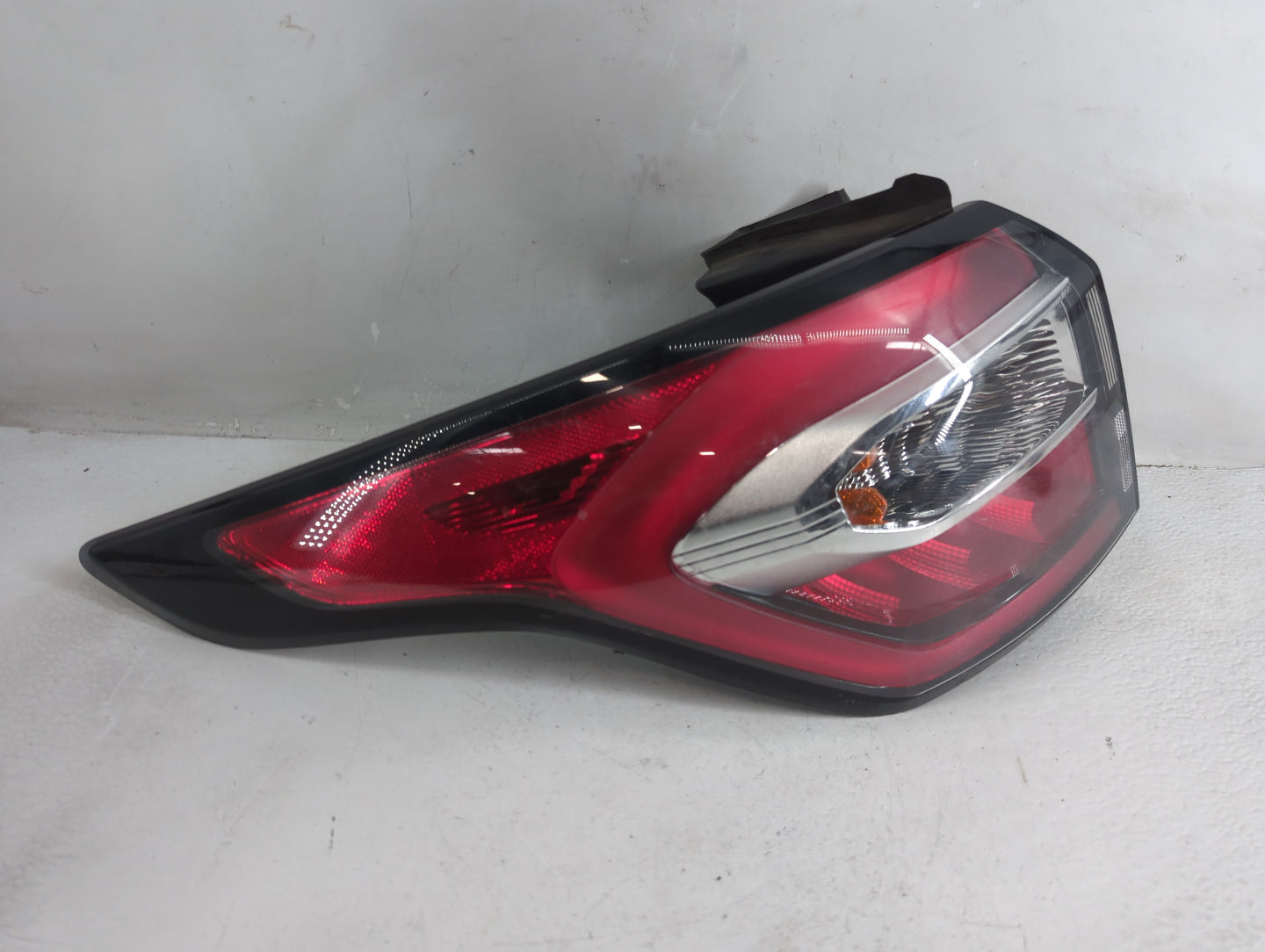 2017-2018 Ford Escape Tail Light Assembly Driver Left OEM P/N:GJ54-13405-BH Fits Fits 2017 2018 OEM Used Auto Parts - Oemuse