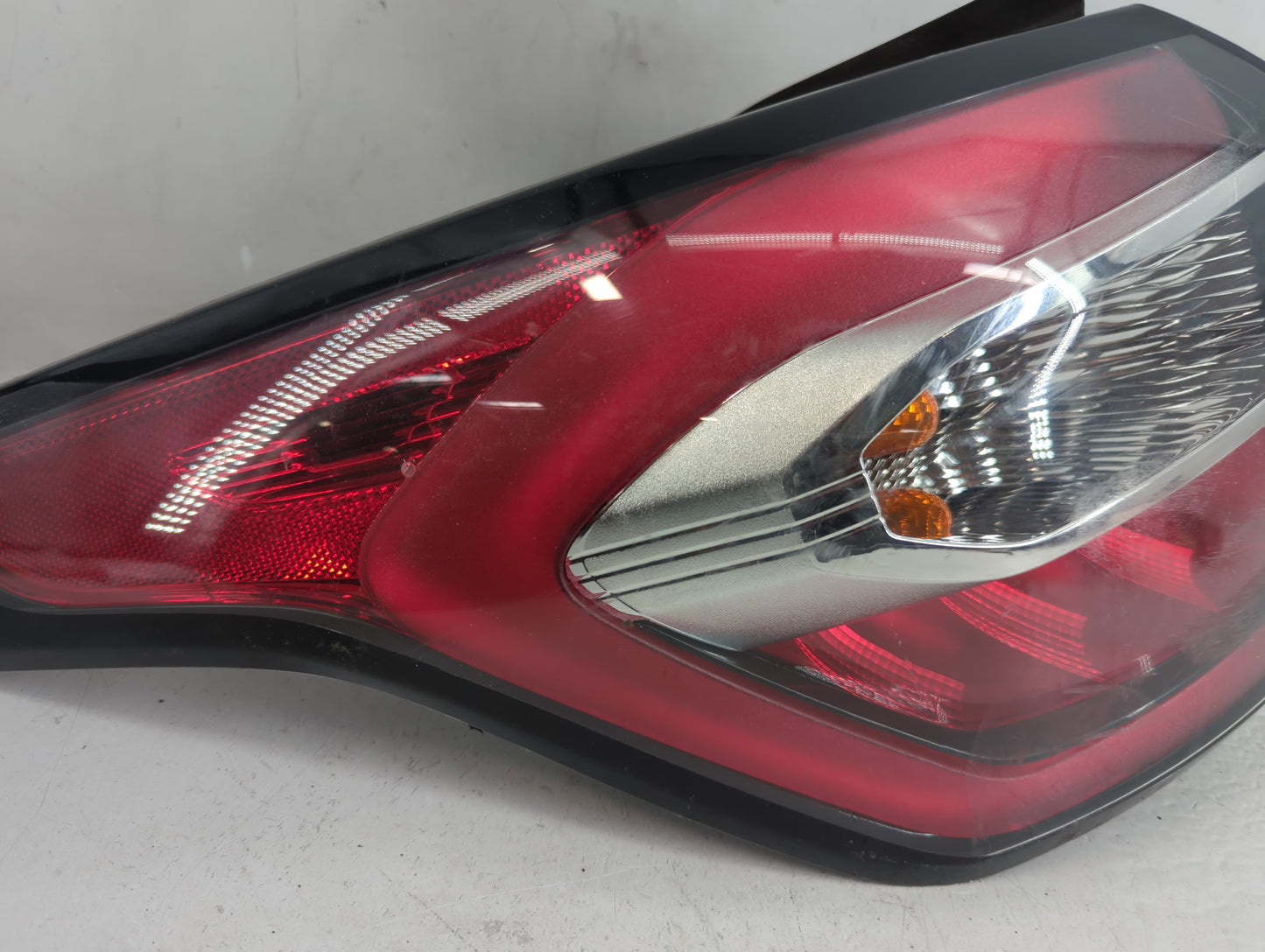 2017-2018 Ford Escape Tail Light Assembly Driver Left OEM P/N:GJ54-13405-BH Fits Fits 2017 2018 OEM Used Auto Parts - Oemuse