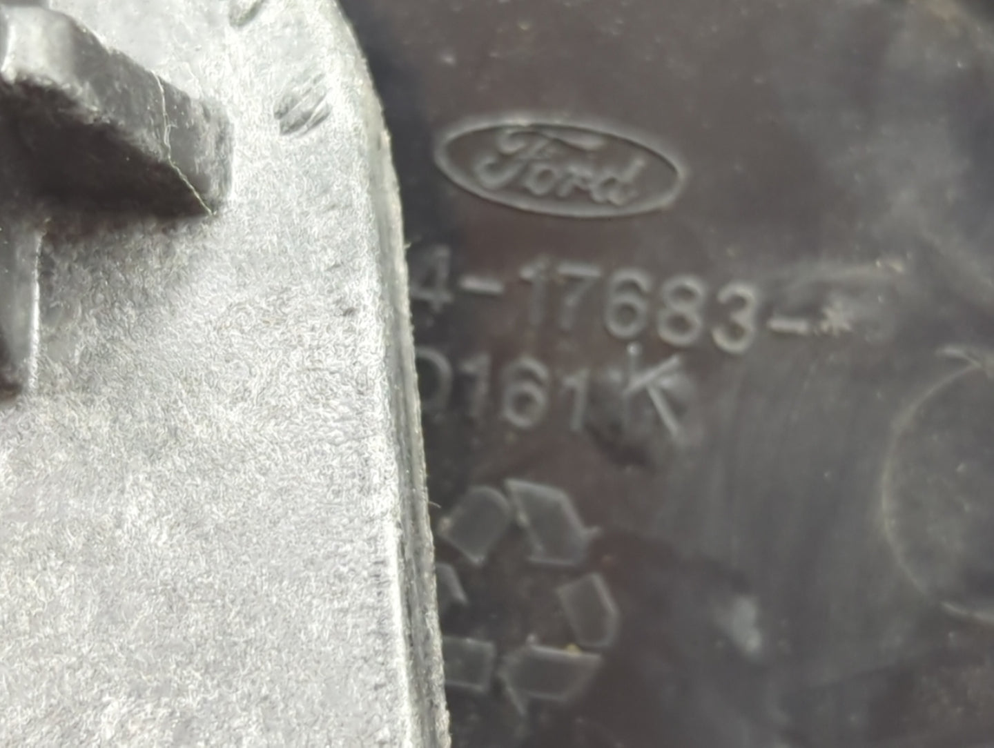2017-2019 Ford Escape Driver Side View Mirror - Left Door Mirror OEM Used - Oemusedautoparts1.com