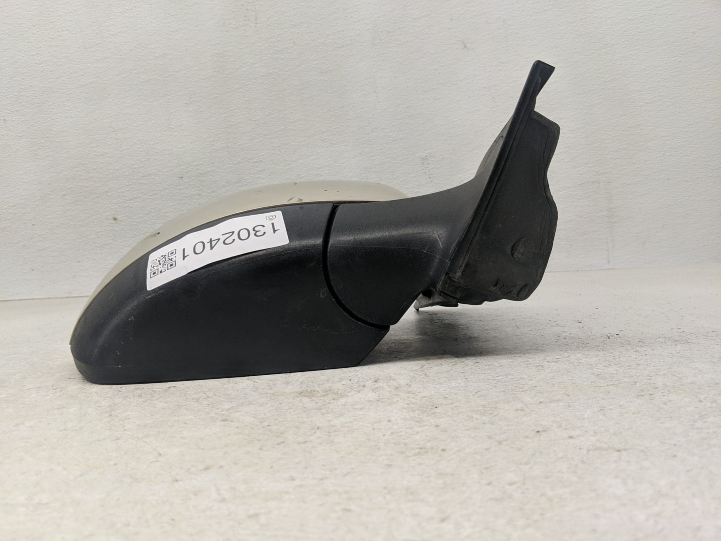 2017-2019 Ford Escape Passenger Side View Mirror - Right Door Mirror OEM Used - Oemusedautoparts1.com