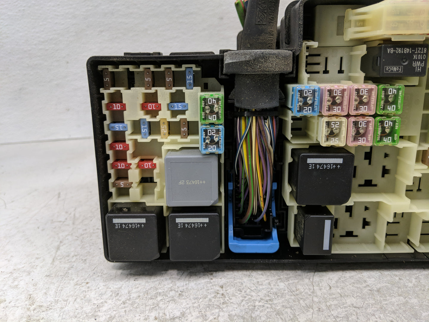 2017 Ford Escape Fusebox Fuse Box Panel Relay Module P/N:AV6T-14A142-AB Fits OEM Used Auto Parts - Oemusedautoparts1.com