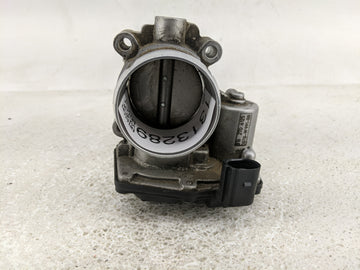 2017-2019 Ford Escape Throttle Body P/N:DS7G-9F991-BB Fits Fits 2014 2015 2016 2017 2018 2019 2020 OEM Used Auto Parts - Oem