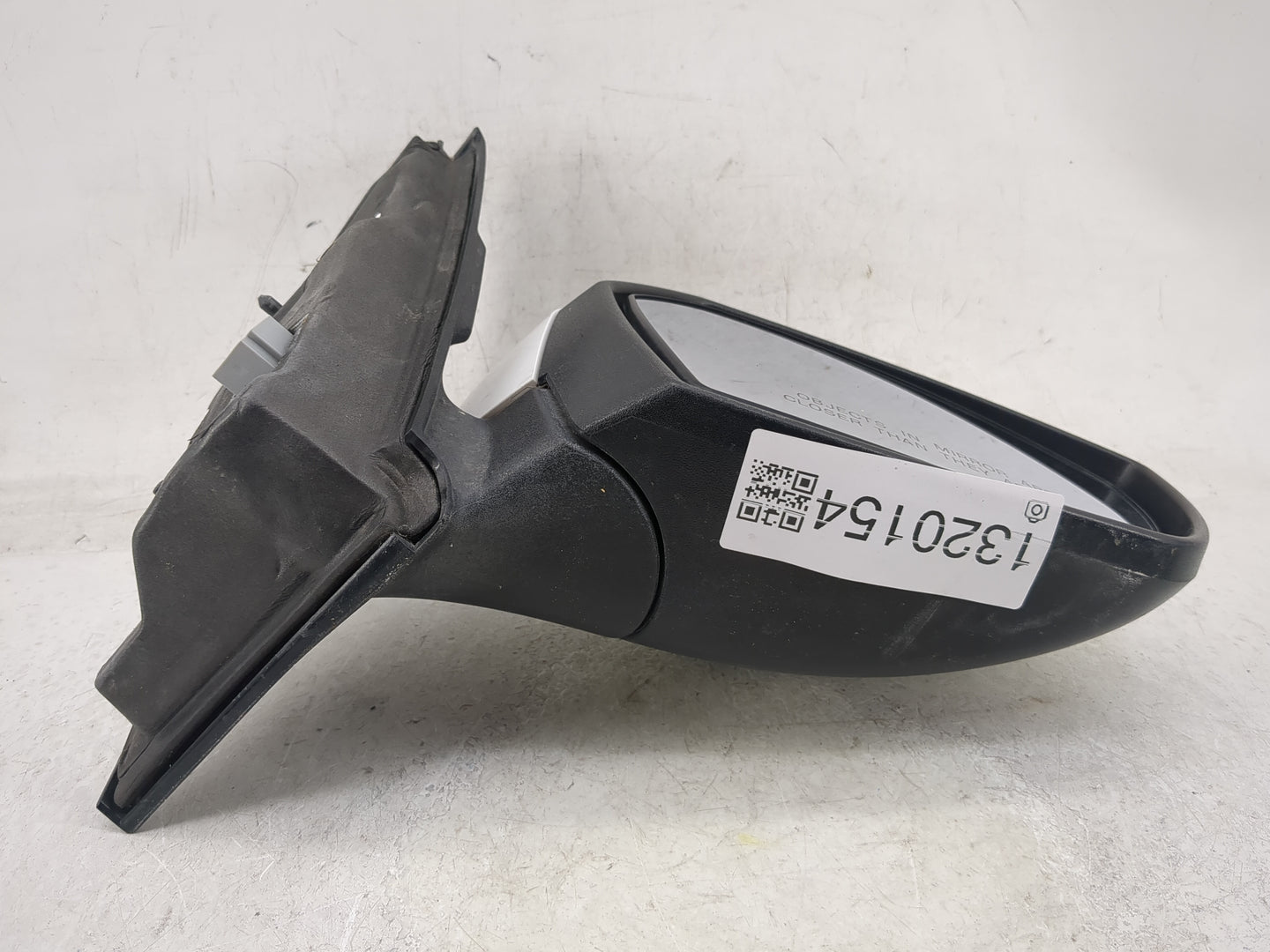 2017-2019 Ford Escape Passenger Side View Mirror - Right Door Mirror OEM Used - Oemusedautoparts1.com