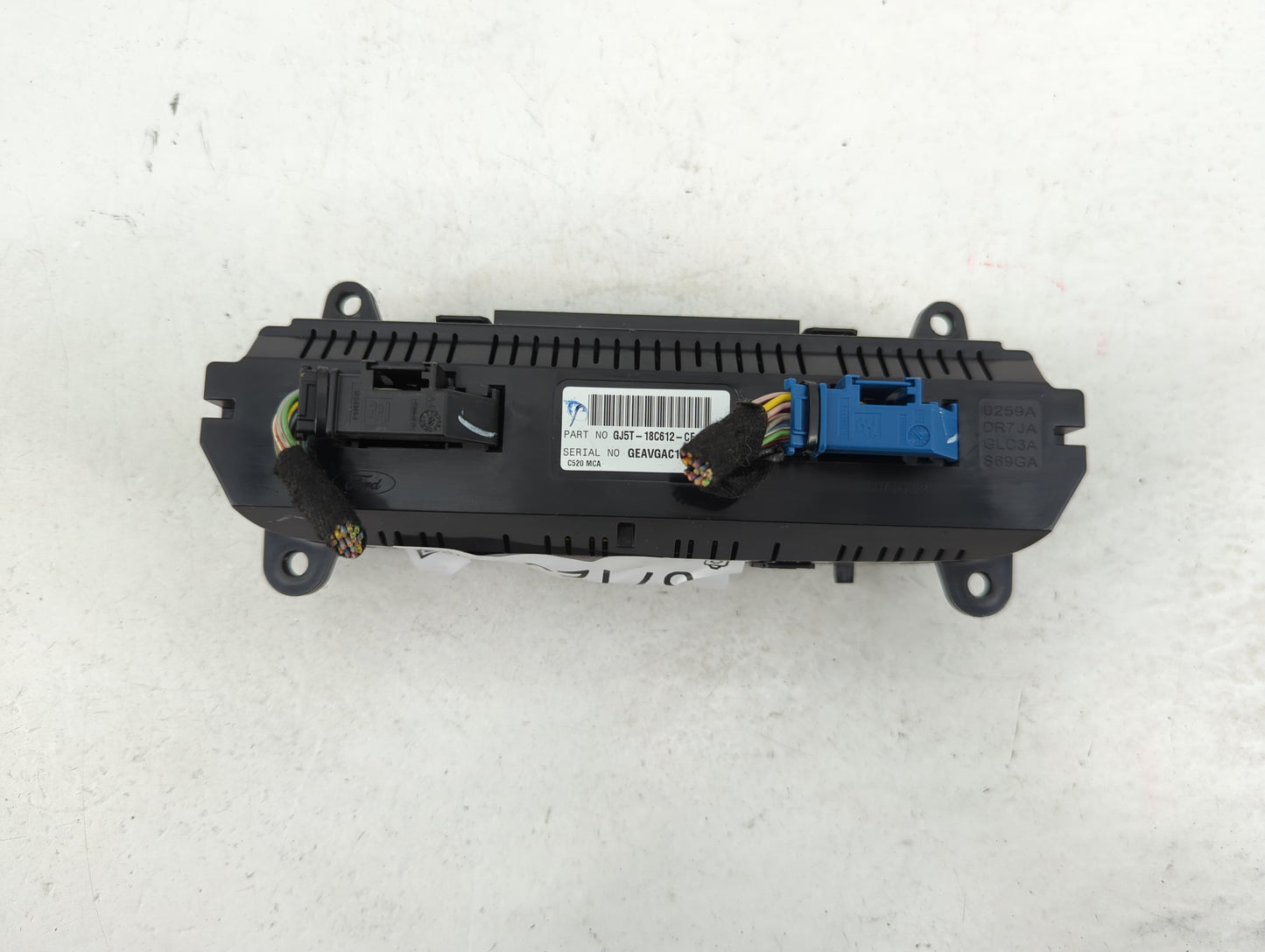 2017 Ford Escape Climate Control Module Temperature AC/Heater Replacement P/N:GJ5T-18C612-CE Fits OEM Used Auto Parts - Oemu