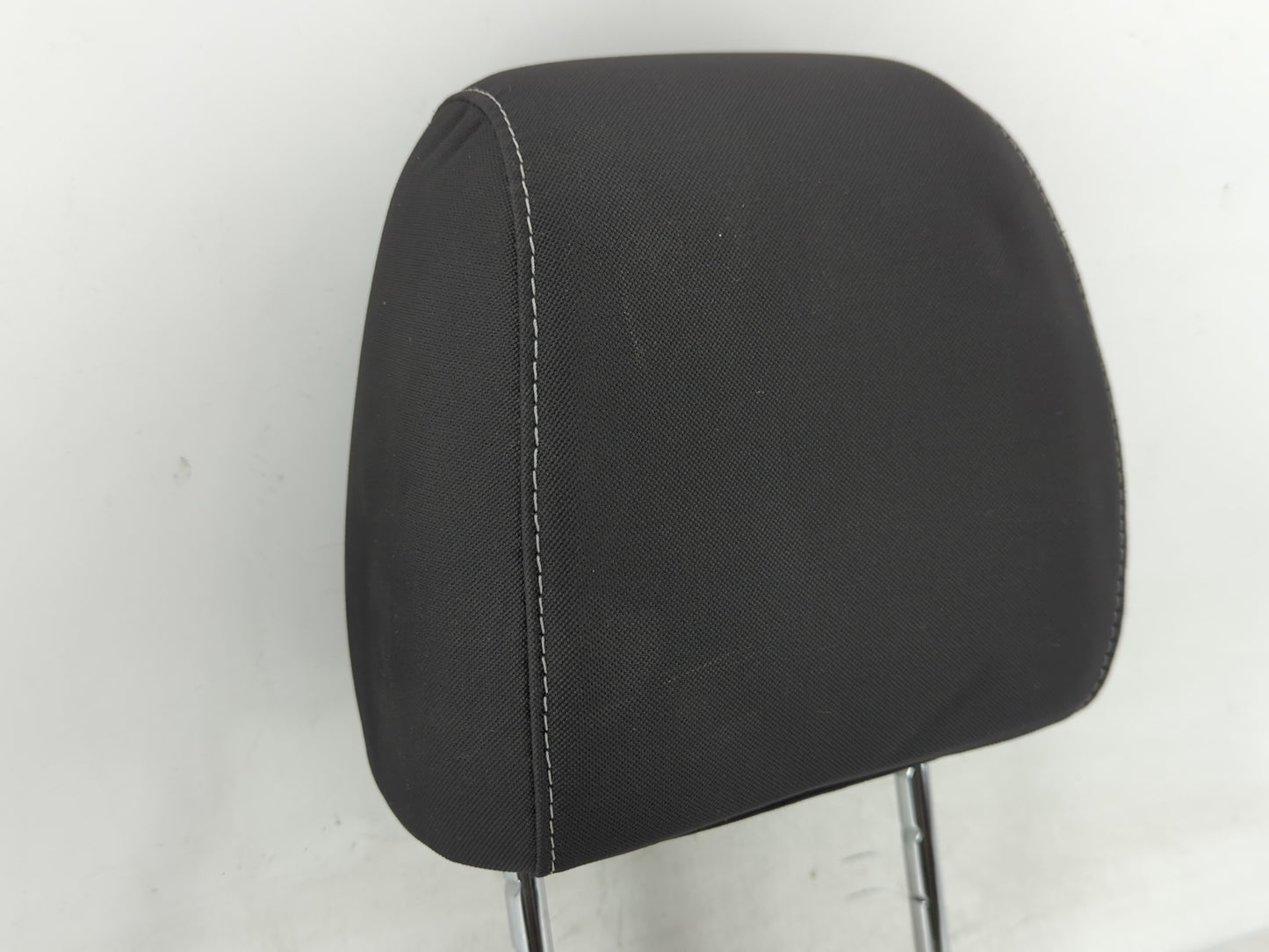 2016-2019 Ford Escape Headrest Head Rest Front Driver Passenger Seat - Oemusedautoparts1.com