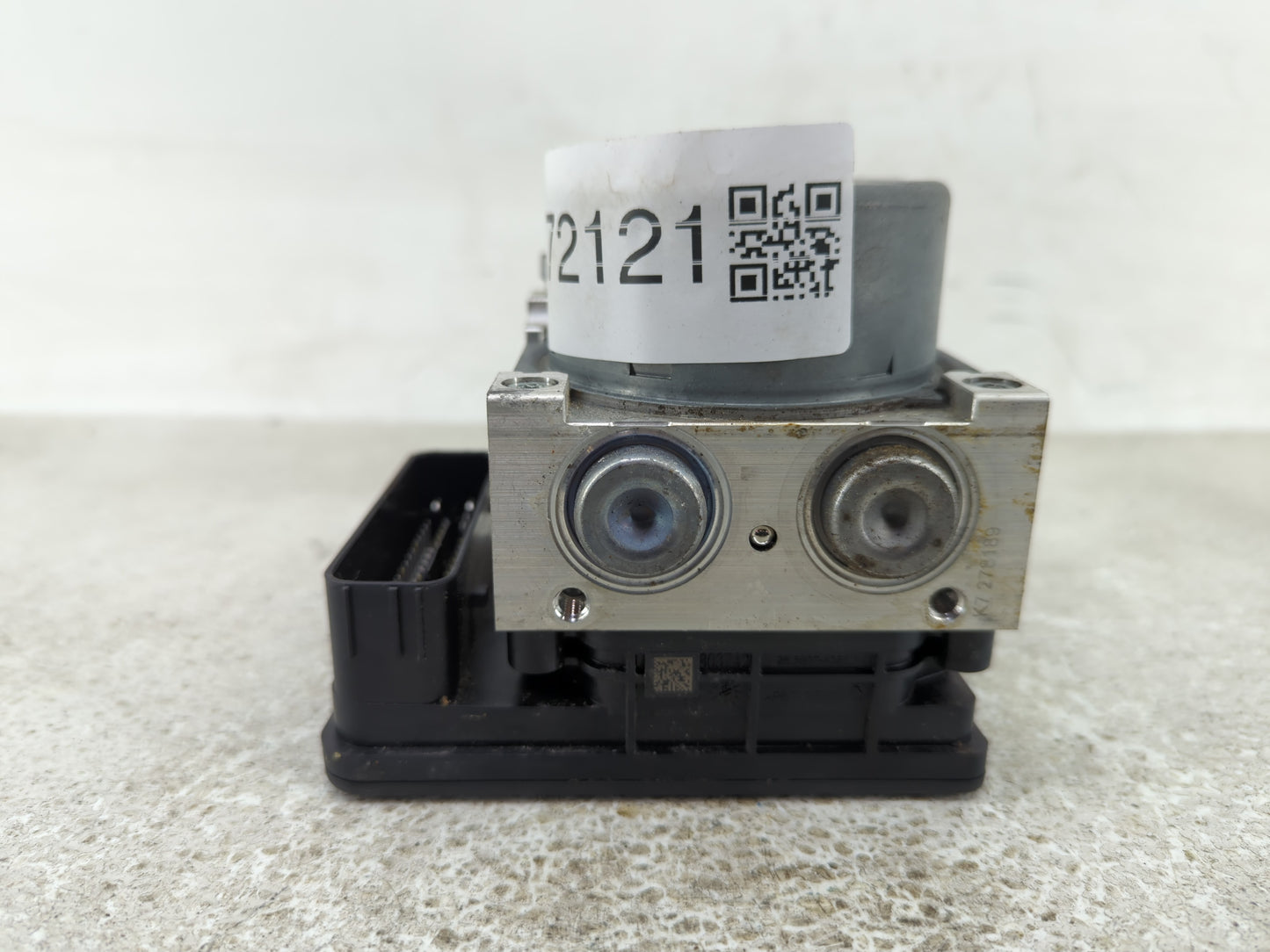 2017-2019 Ford Escape ABS Pump Control Module Replacement P/N:GV61-2C405-CL GV61-2C405-CH Fits Fits 2017 2018 2019 OEM Used 