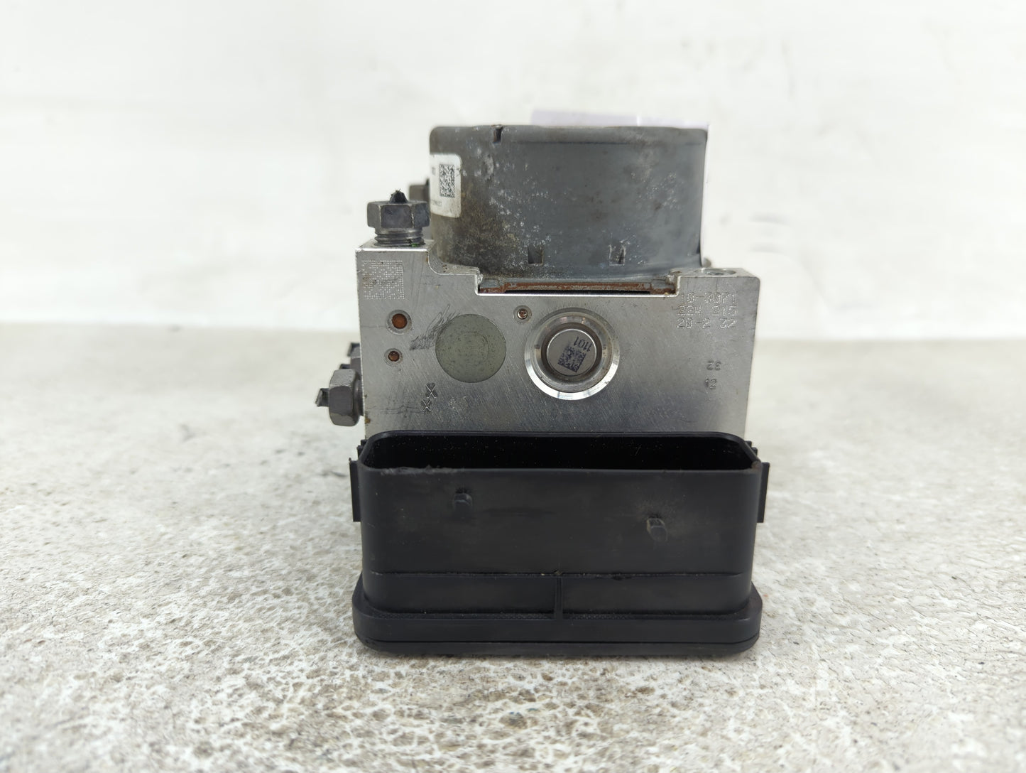 2017-2019 Ford Escape ABS Pump Control Module Replacement P/N:GV61-2C405-CH Fits Fits 2017 2018 2019 OEM Used Auto Parts - O