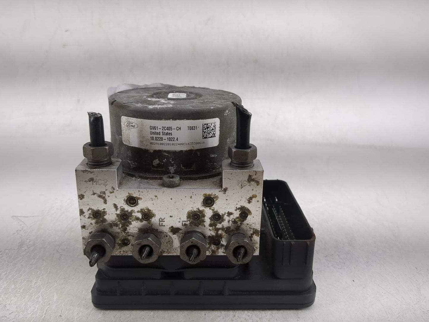 2017-2019 Ford Escape ABS Pump Control Module Replacement P/N:GV61-2C405-CH Fits Fits 2017 2018 2019 OEM Used Auto Parts - O