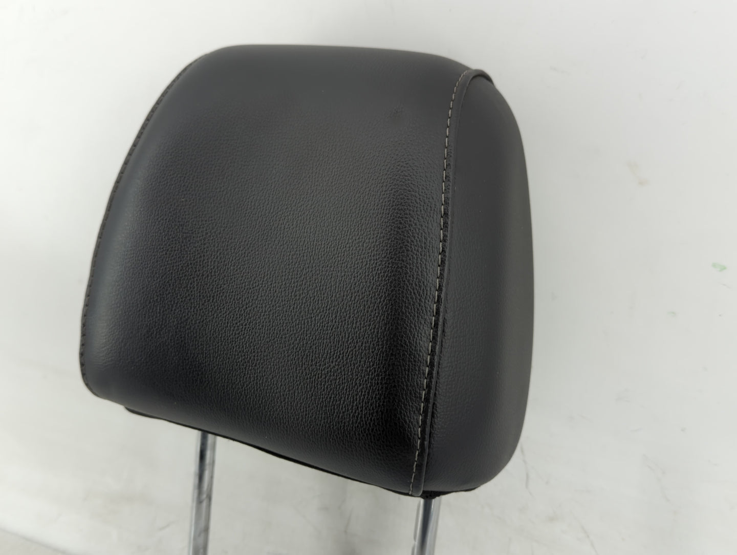 2015-2017 Ford Escape Headrest Head Rest Front Driver Passenger Seat Fits Fits 2015 2016 2017 OEM Used Auto Parts - Oemuseda