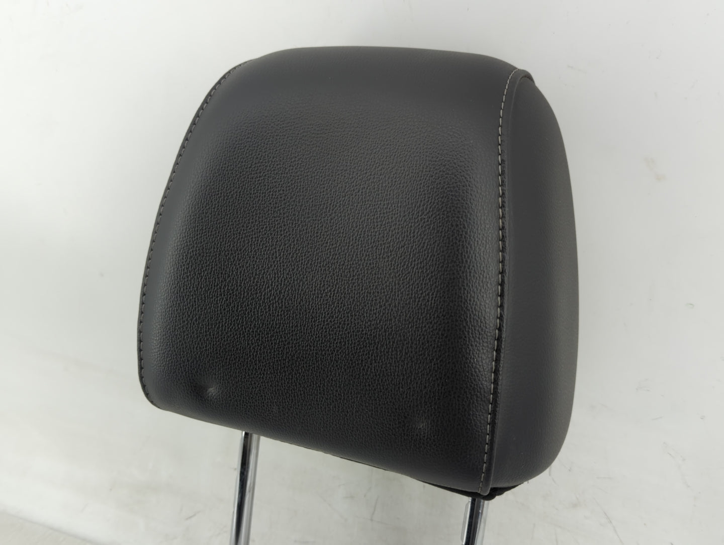 2015-2019 Ford Escape Headrest Head Rest Front Driver Passenger Seat - Oemusedautoparts1.com