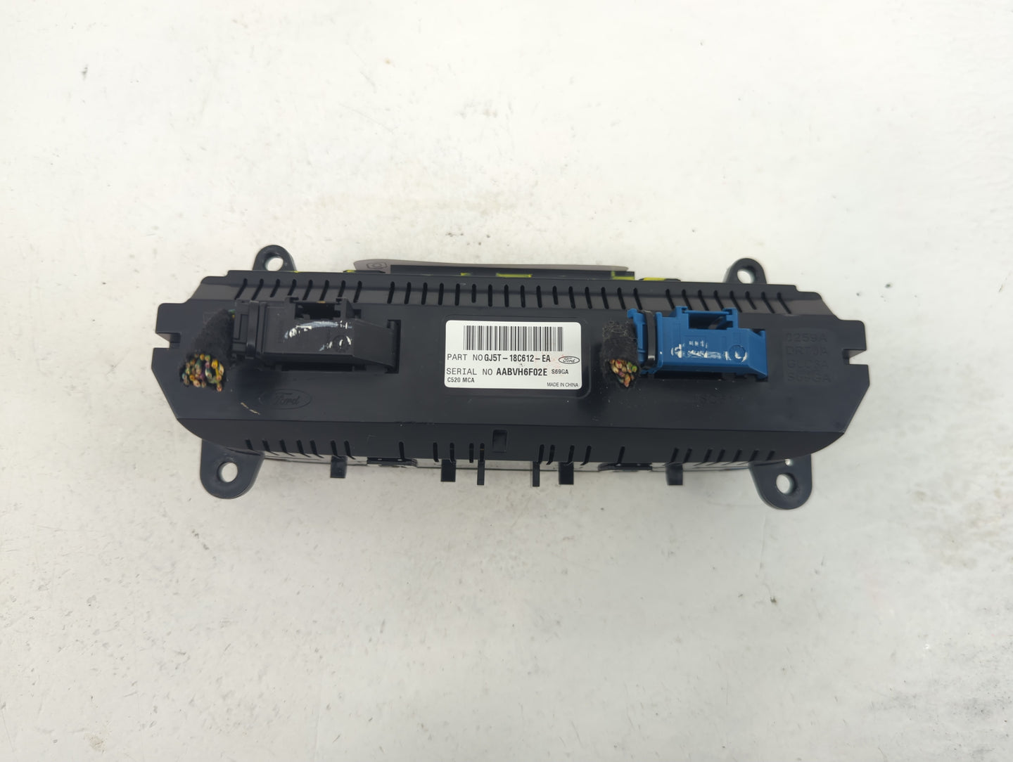 2017 Ford Escape Climate Control Module Temperature AC/Heater Replacement P/N:GJ5T-18C612-EA Fits OEM Used Auto Parts - Oemu