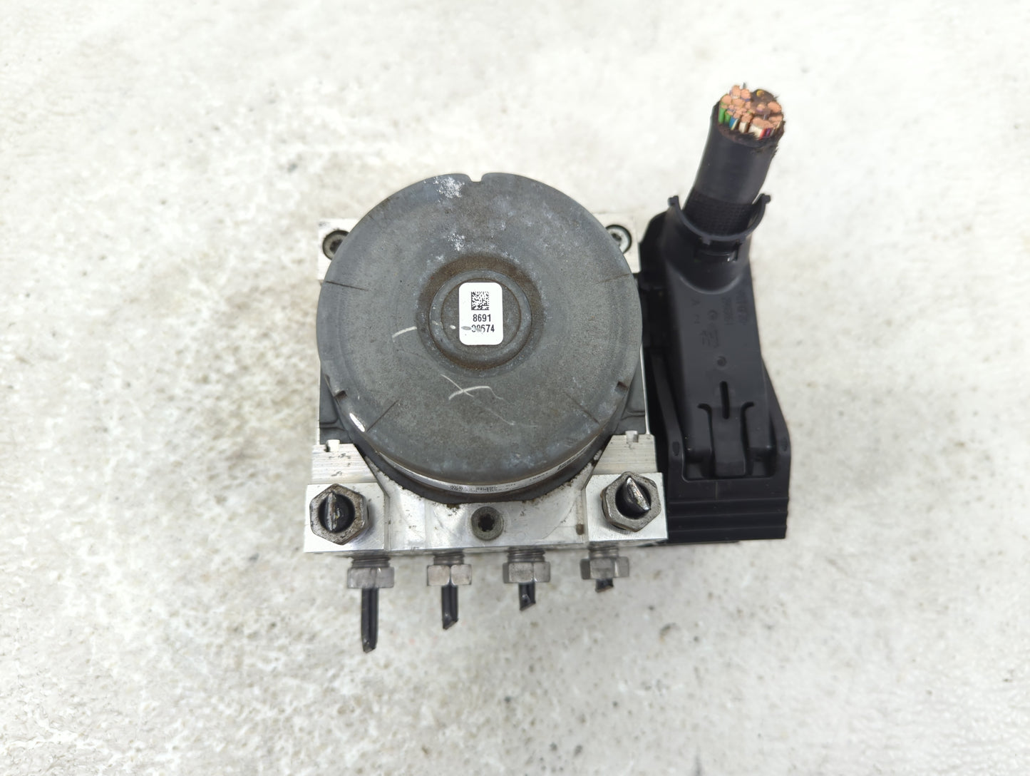 2017-2019 Ford Escape ABS Pump Control Module Replacement P/N:GV61-2C405-CH Fits Fits 2017 2018 2019 OEM Used Auto Parts - O