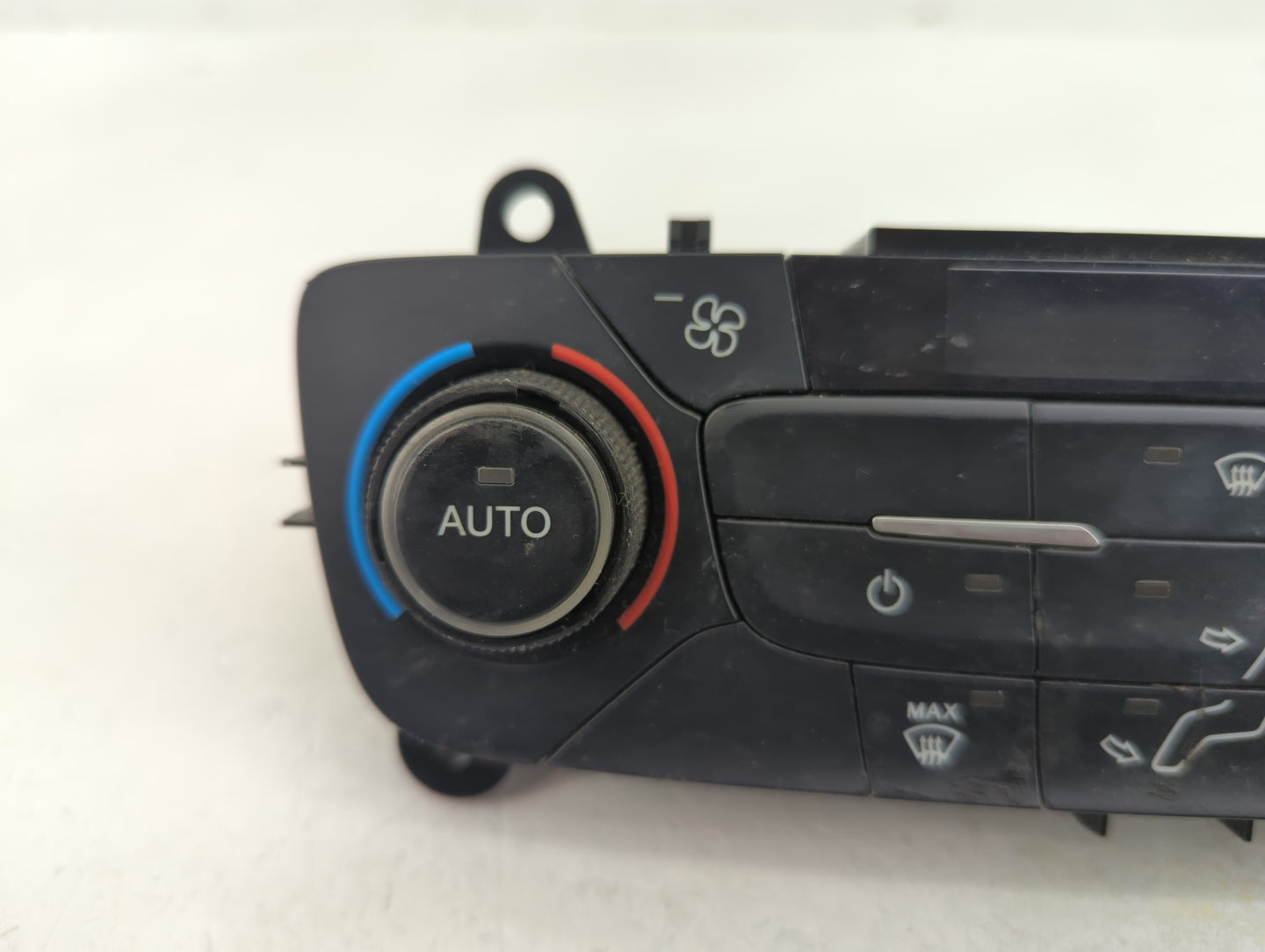 2017 Ford Escape Climate Control Module Temperature AC/Heater Replacement P/N:GJ5T-18C612-AE Fits OEM Used Auto Parts - Oemu