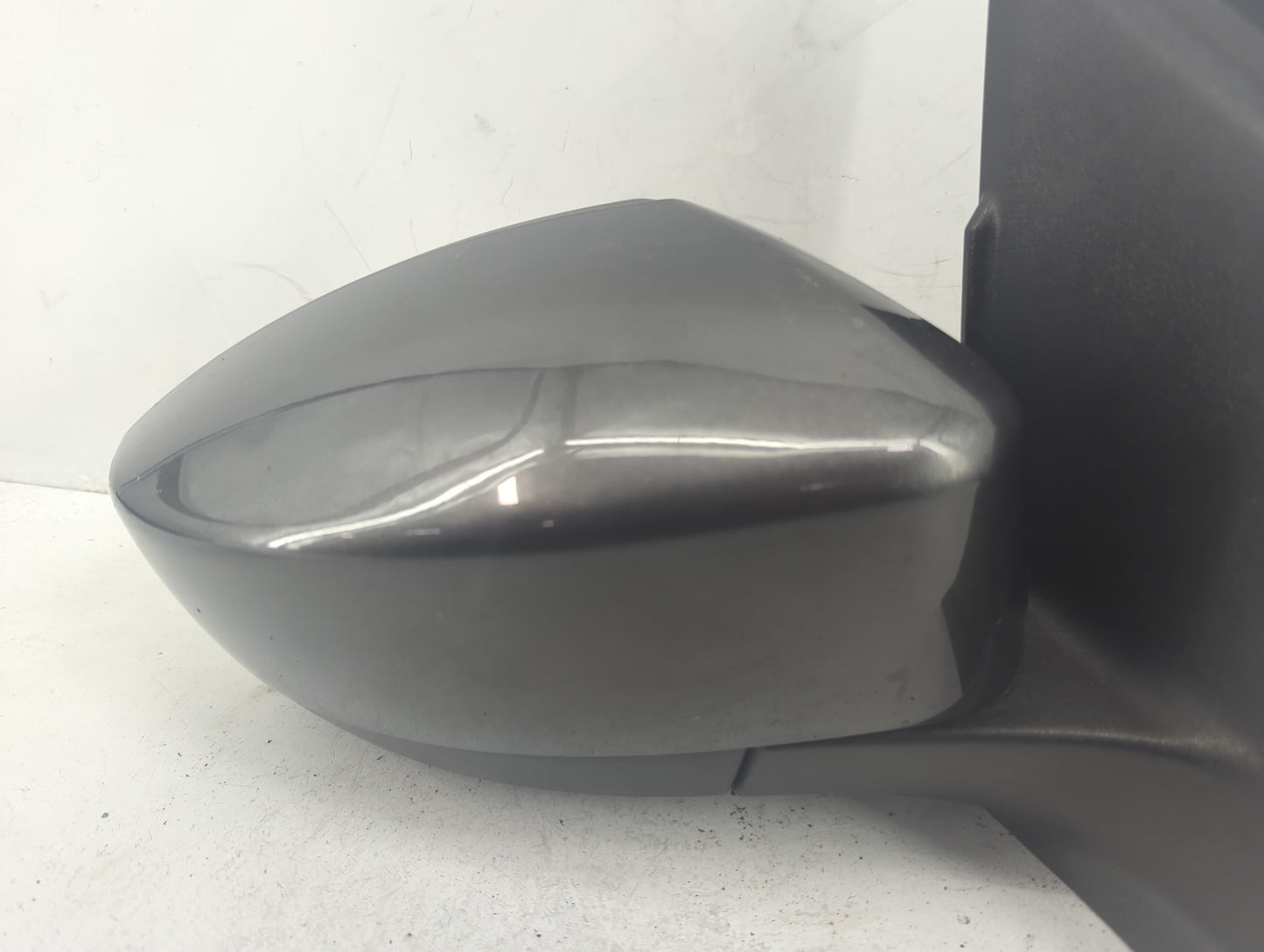 2017-2019 Ford Escape Passenger Side View Mirror - Right Door Mirror OEM Used - Oemusedautoparts1.com