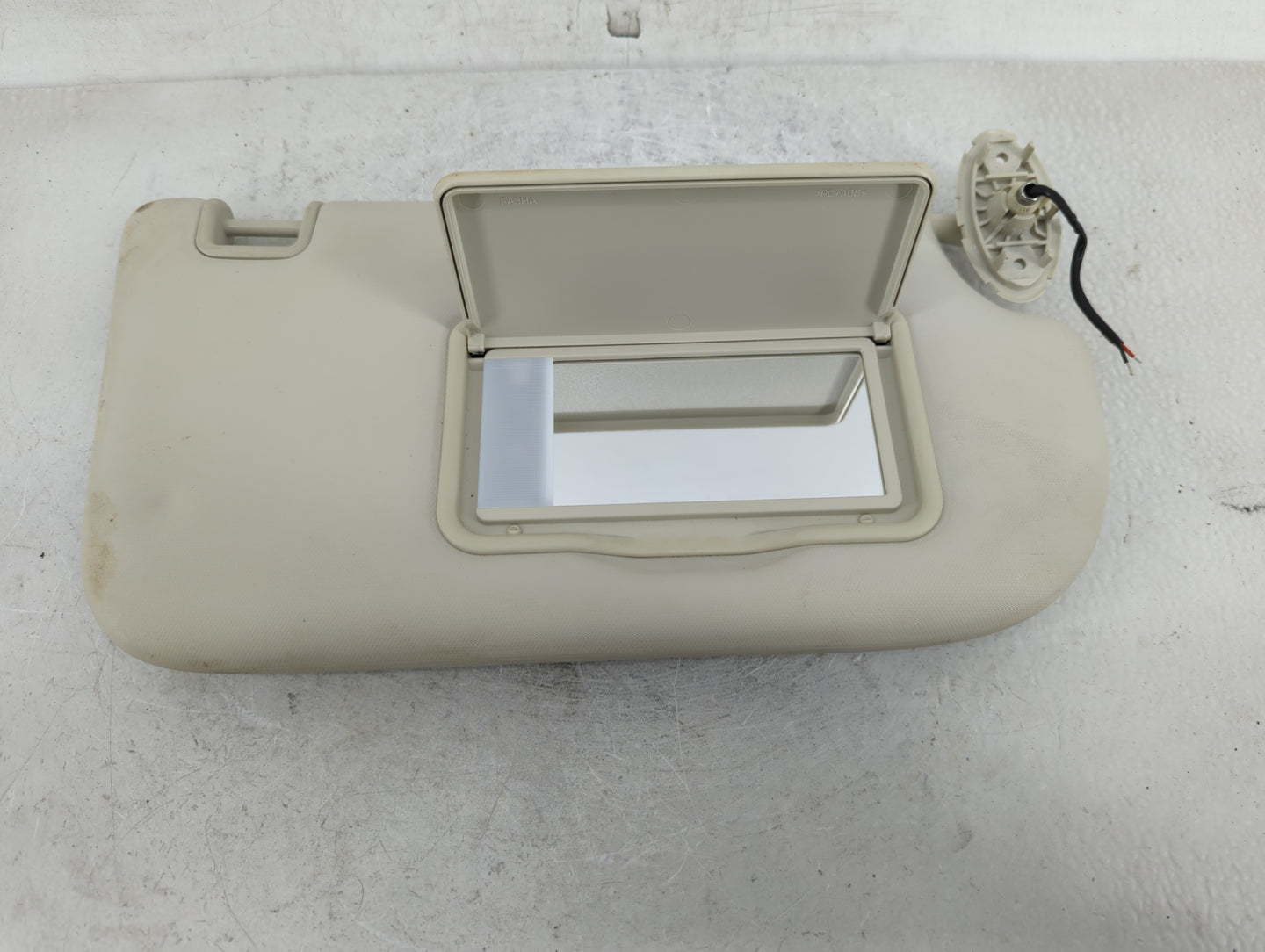 2013-2019 Ford Escape Sun Visor Shade Replacement Driver Left Mirror Fits Fits 2013 2014 2015 2016 2017 2018 2019 OEM Used A