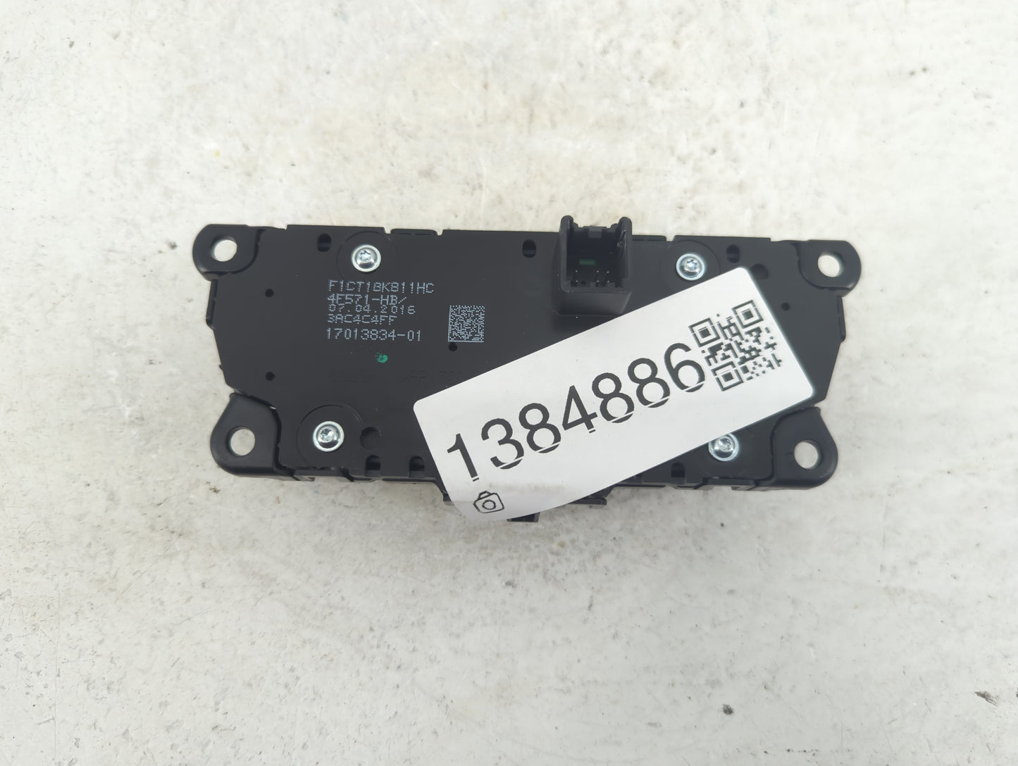 2017-2019 Ford Escape Radio AM FM Cd Player Receiver Replacement P/N:F1CT18K811HC Fits Fits 2017 2018 2019 OEM Used Auto Par