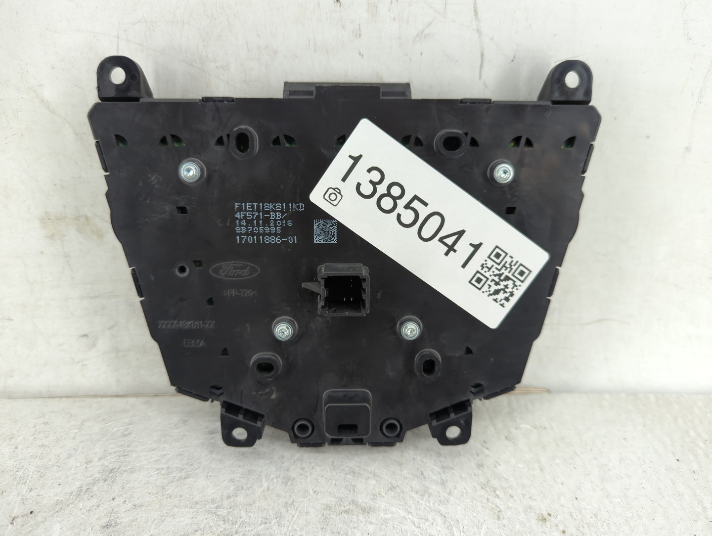 2017-2019 Ford Escape Radio AM FM Cd Player Receiver Replacement P/N:F1ET18K811KD Fits Fits 2015 2016 2017 2018 2019 OEM Use
