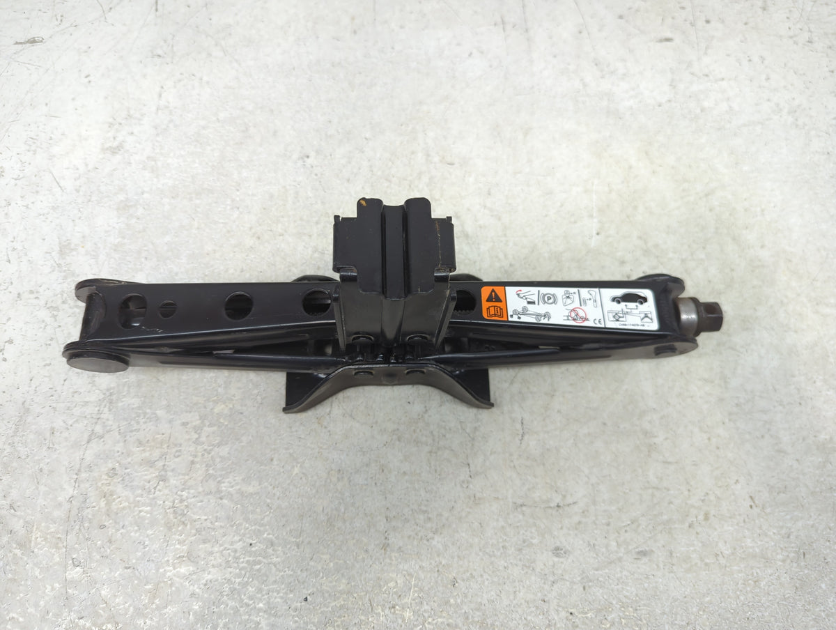 2017 Ford Escape Spare Scissor Car Jack 1390158 - Oemusedautoparts1.com