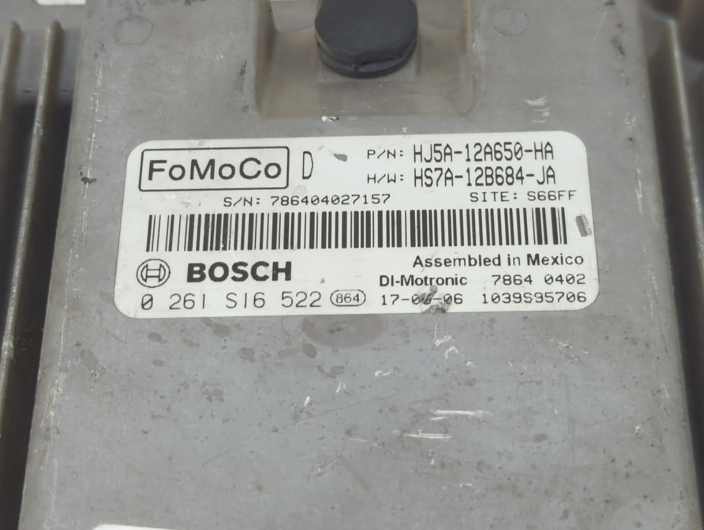 2017-2018 Ford Escape PCM Engine Control Computer ECU ECM PCU OEM P/N:0 261 S16 522 HJ5A-12A650-HA Fits Fits 2017 2018 OEM U