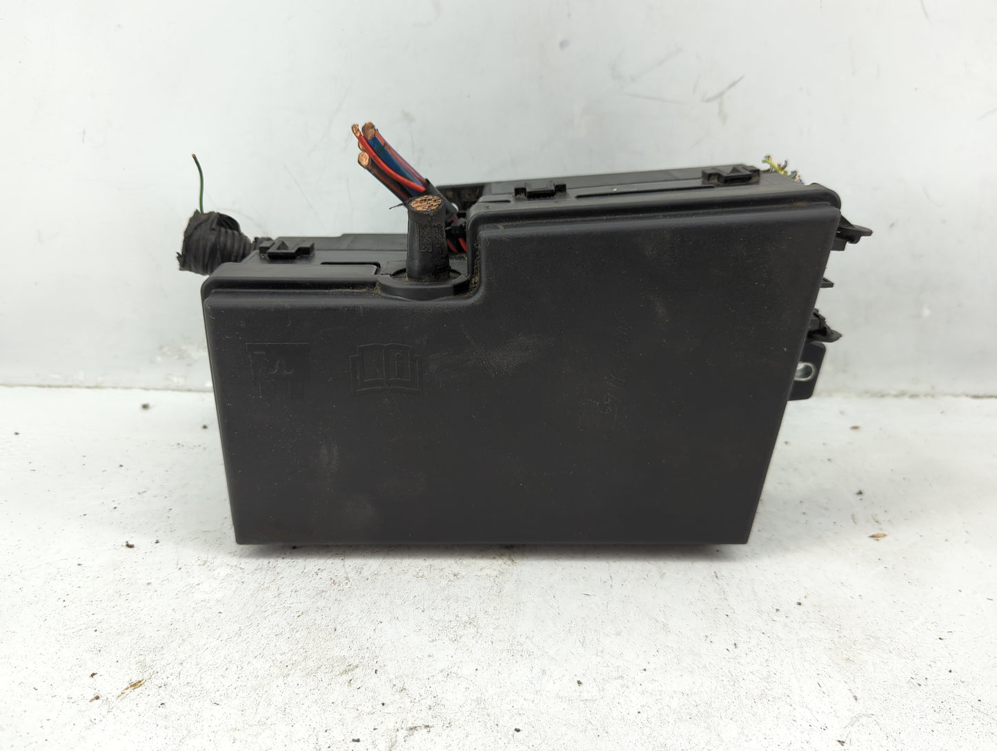 2017 Ford Escape Fusebox Fuse Box Panel Relay Module P/N:AV6T-14A067-AD Fits OEM Used Auto Parts - Oemusedautoparts1.com