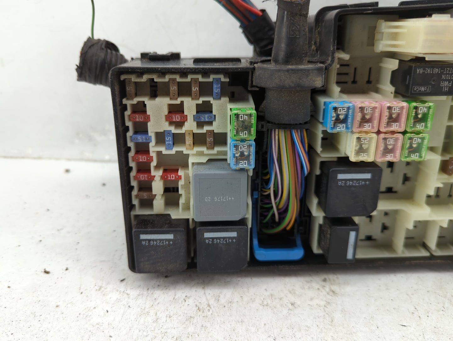 2017 Ford Escape Fusebox Fuse Box Panel Relay Module P/N:AV6T-14A067-AD Fits OEM Used Auto Parts - Oemusedautoparts1.com