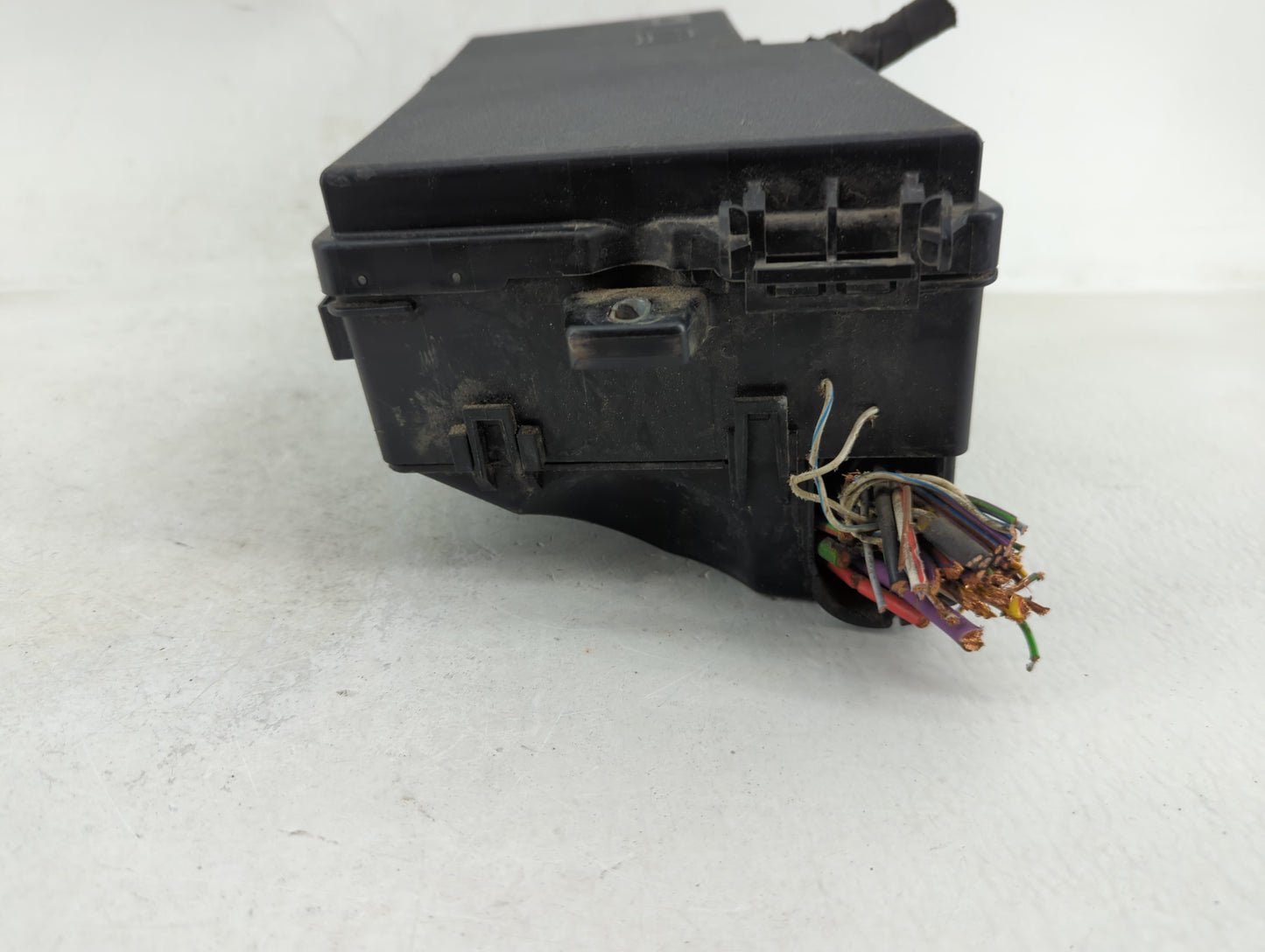 2017 Ford Escape Fusebox Fuse Box Panel Relay Module P/N:AV6T-14A142 Fits OEM Used Auto Parts - Oemusedautoparts1.com