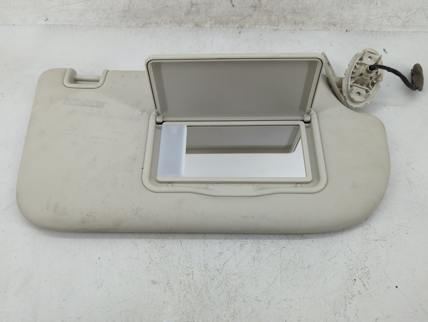 2013-2019 Ford Escape Sun Visor Shade Replacement Passenger Right Mirror Fits Fits 2013 2014 2015 2016 2017 2018 2019 OEM Us