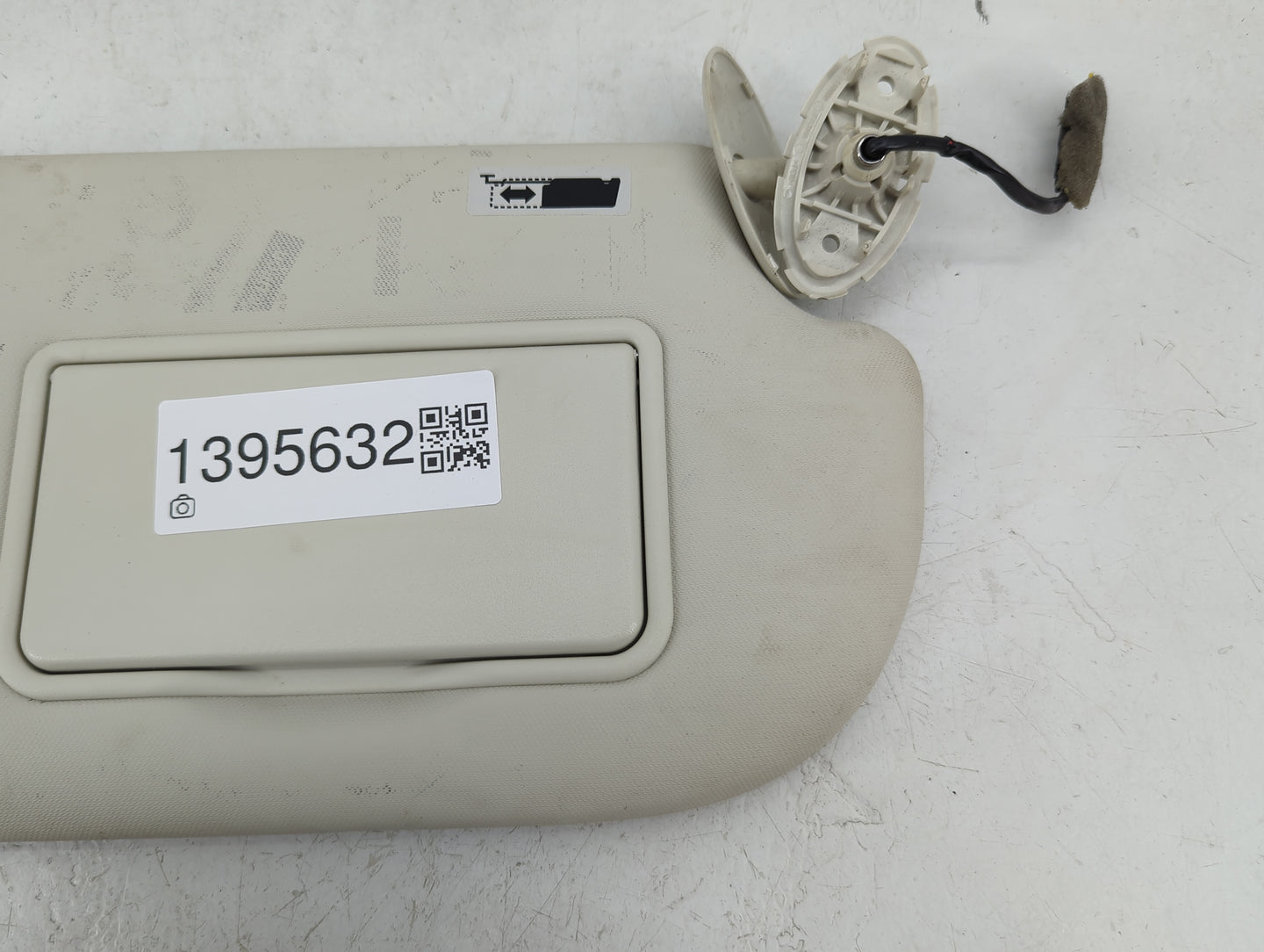 2013-2019 Ford Escape Sun Visor Shade Replacement Passenger Right Mirror Fits Fits 2013 2014 2015 2016 2017 2018 2019 OEM Us