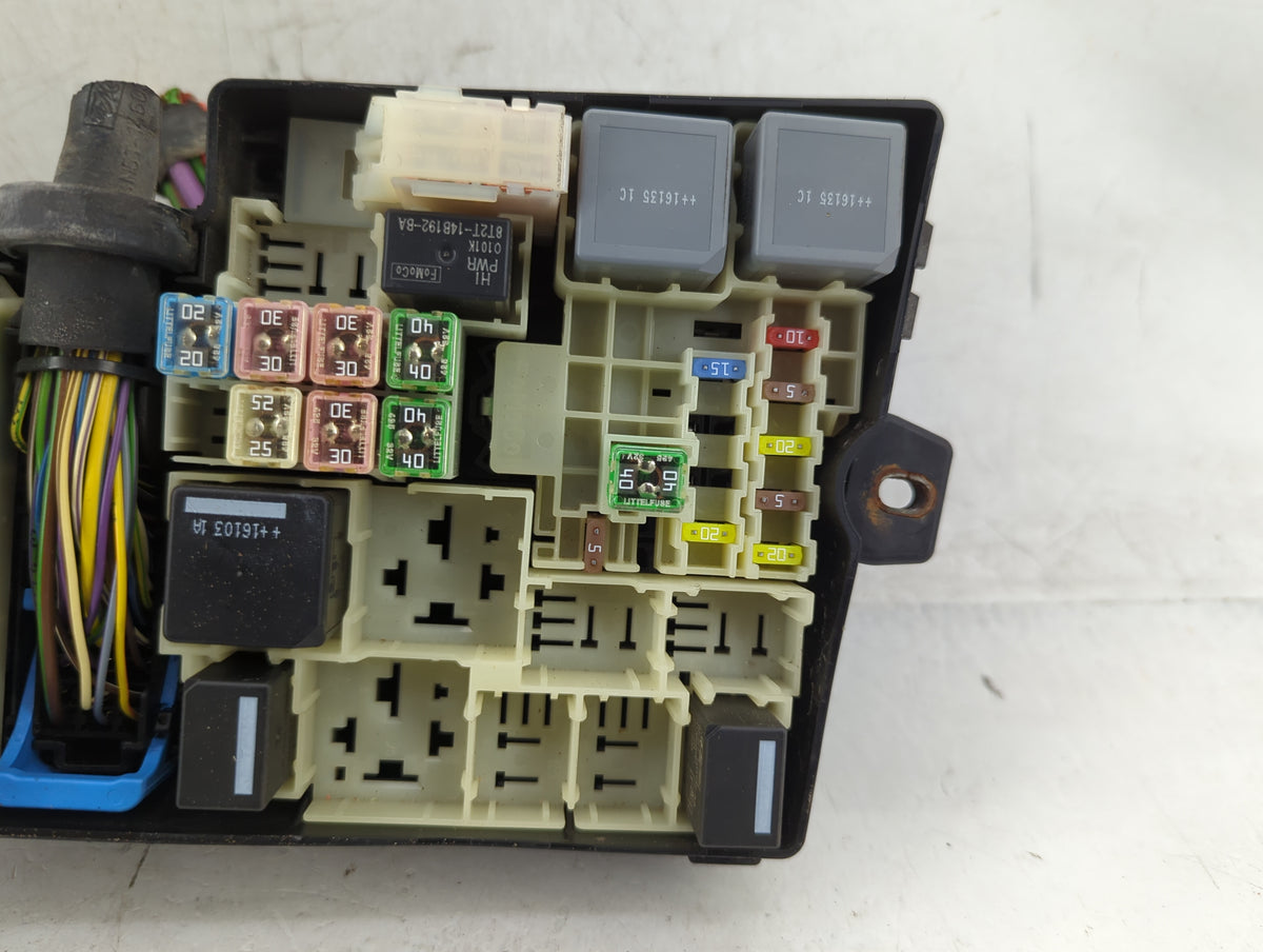 2017 Ford Escape Fusebox Fuse Box Panel Relay Module P/N:AV6T-14A067-AD Fits OEM Used Auto Parts - Oemusedautoparts1.com