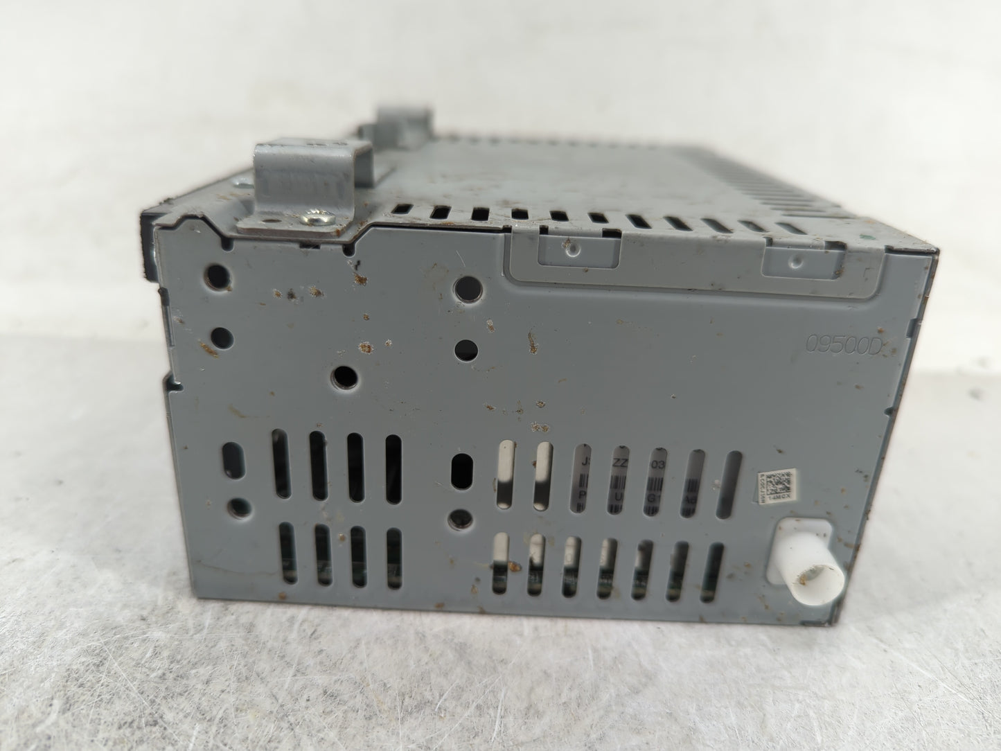 2015-2019 Ford Escape Radio AM FM Cd Player Receiver Replacement Fits Fits 2015 2016 2017 2018 2019 OEM Used Auto Parts - Oe