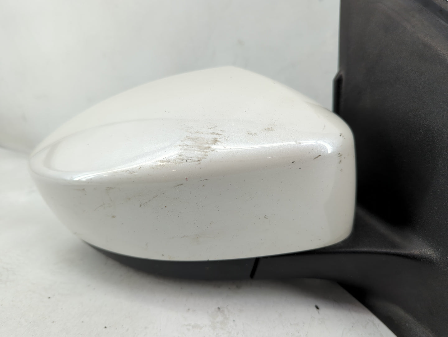 2017-2019 Ford Escape Passenger Side View Mirror - Right Door Mirror OEM Used - Oemusedautoparts1.com