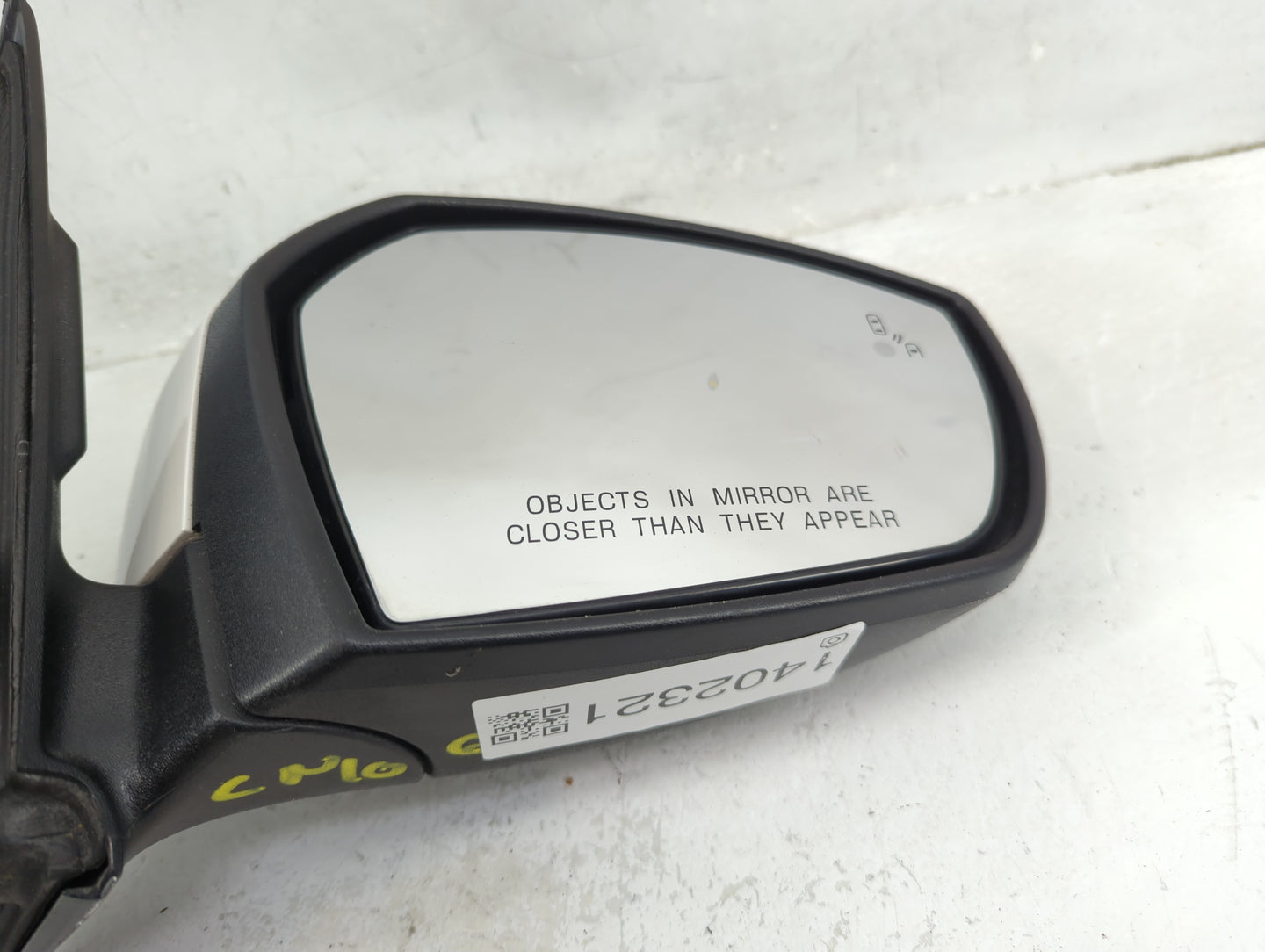 2017-2019 Ford Escape Passenger Side View Mirror - Right Door Mirror OEM Used - Oemusedautoparts1.com