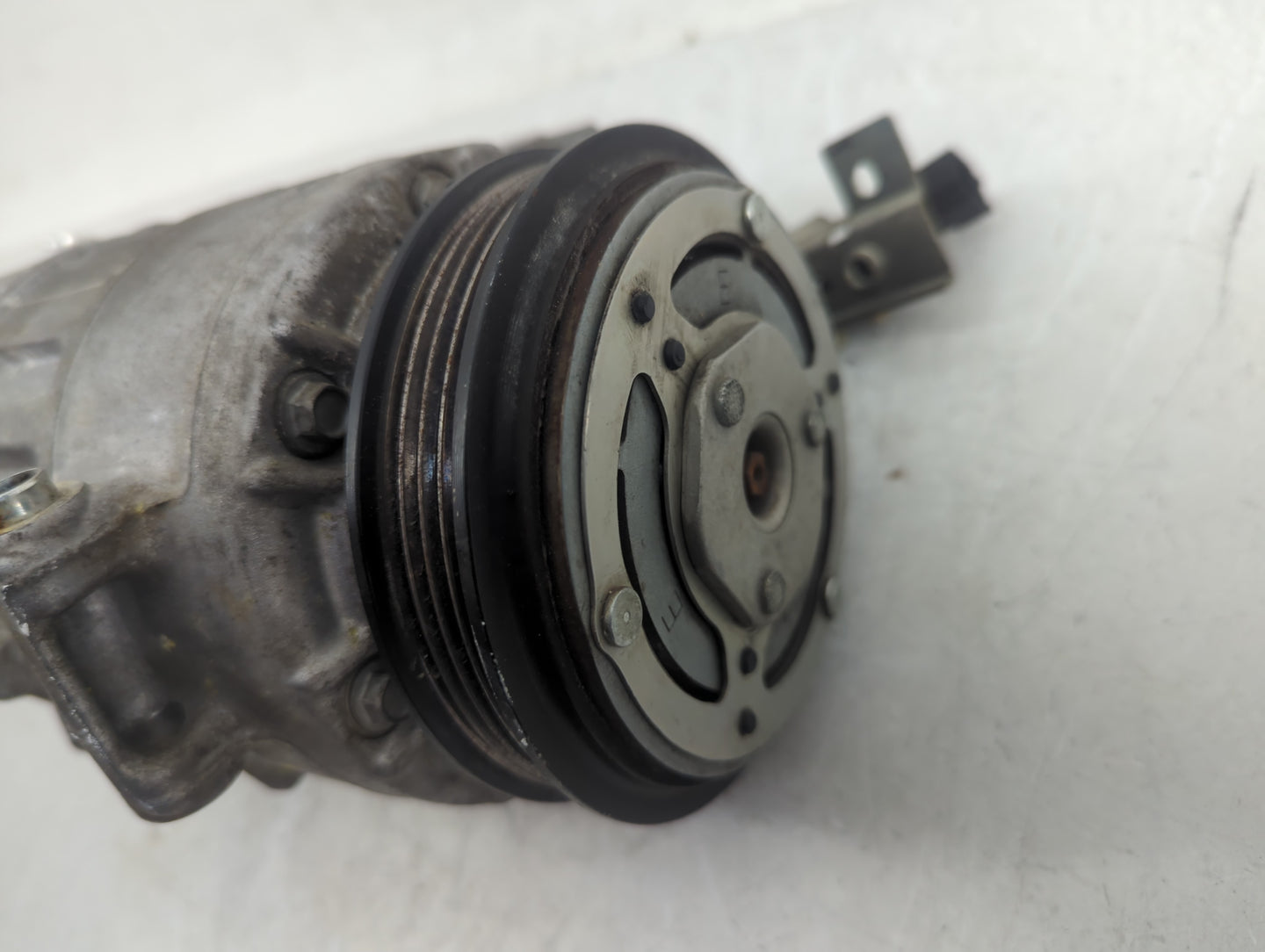 2017-2019 Ford Escape Air Conditioning A/c Ac Compressor Oem - Oemusedautoparts1.com