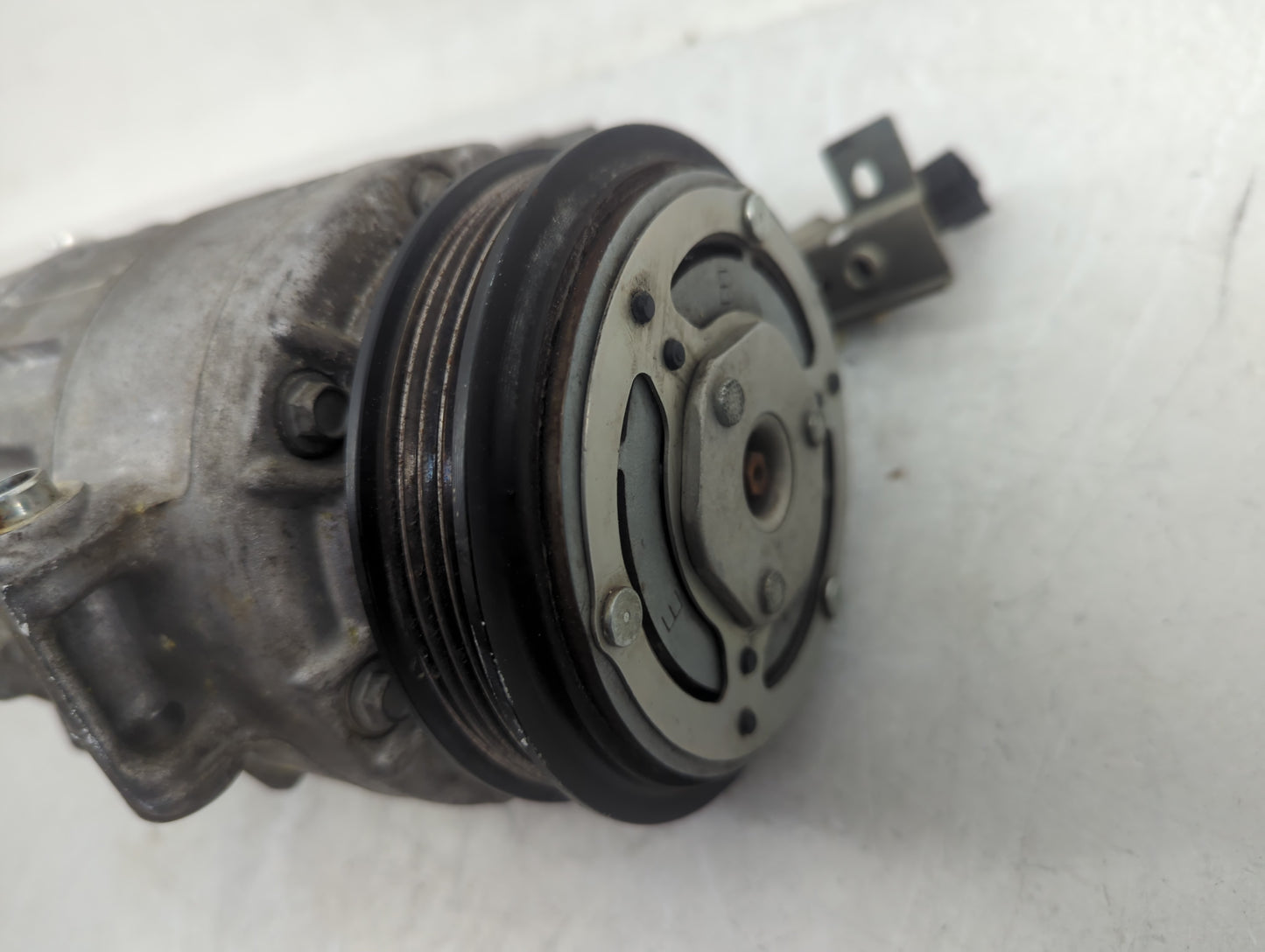 2017-2019 Ford Escape Air Conditioning A/c Ac Compressor Oem - Oemusedautoparts1.com