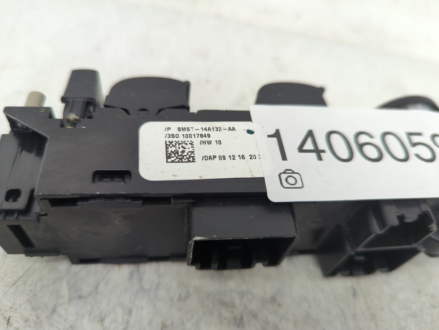 2017-2019 Ford Escape Master Power Window Switch Replacement Driver Side Left P/N:BM5T-14A132-AA Fits OEM Used Auto Parts - 