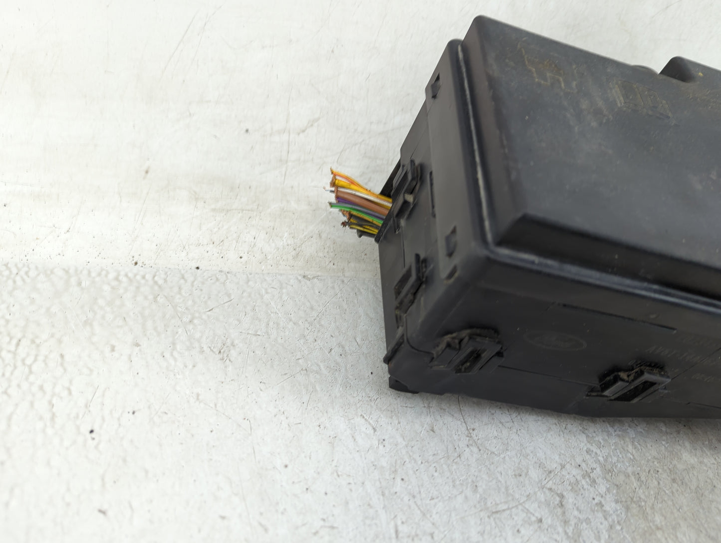 2017 Ford Escape Fusebox Fuse Box Panel Relay Module P/N:AV6T-14A067-AD Fits OEM Used Auto Parts - Oemusedautoparts1.com