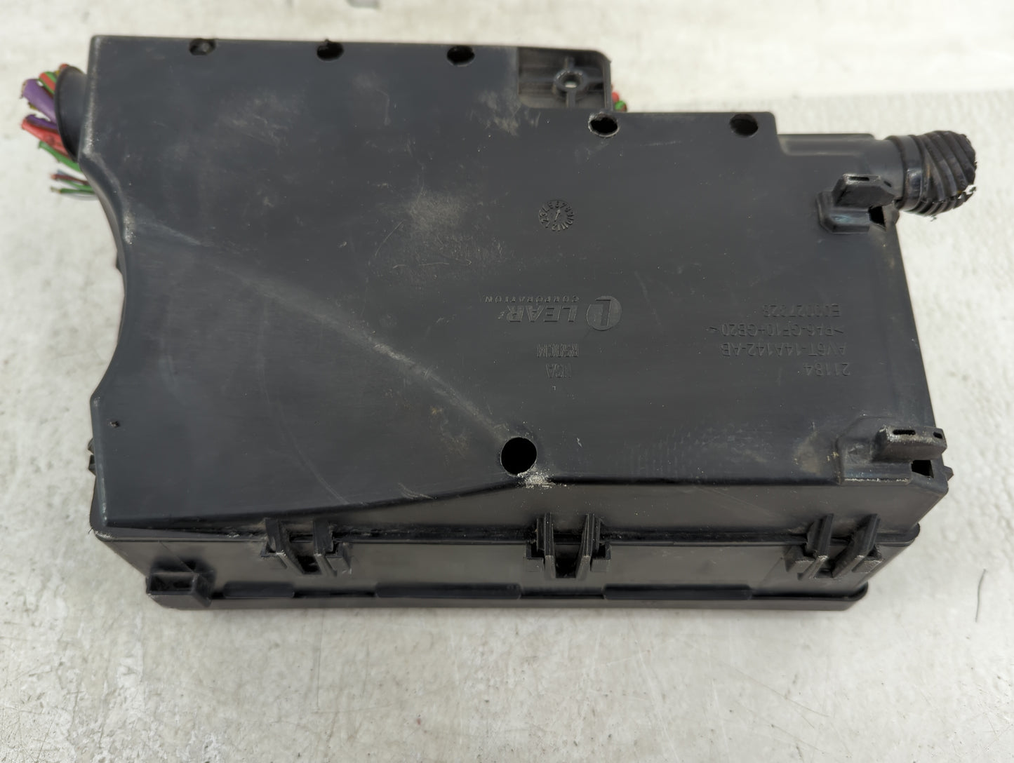 2017 Ford Escape Fusebox Fuse Box Panel Relay Module P/N:AV6T-14A142-AB Fits OEM Used Auto Parts - Oemusedautoparts1.com