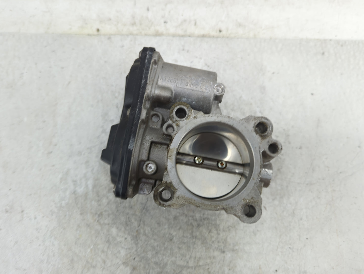 2017-2019 Ford Escape Throttle Body P/N:DS7G-9F991-BB Fits Fits 2014 2015 2016 2017 2018 2019 2020 OEM Used Auto Parts - Oem