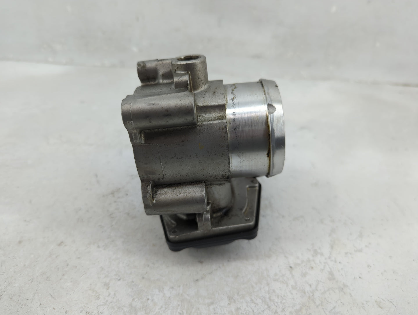 2017-2019 Ford Escape Throttle Body P/N:5.09890.02 Fits Fits 2014 2015 2016 2017 2018 2019 2020 OEM Used Auto Parts - Oemuse