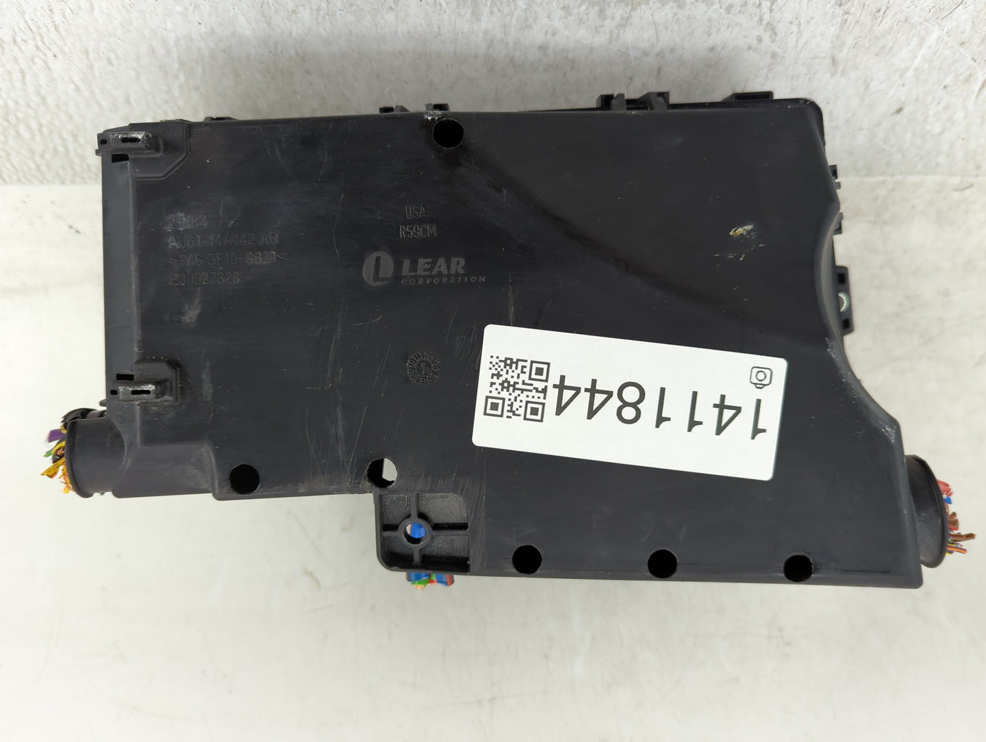 2017 Ford Escape Fusebox Fuse Box Panel Relay Module P/N:AV6T-14A142-AB Fits OEM Used Auto Parts - Oemusedautoparts1.com