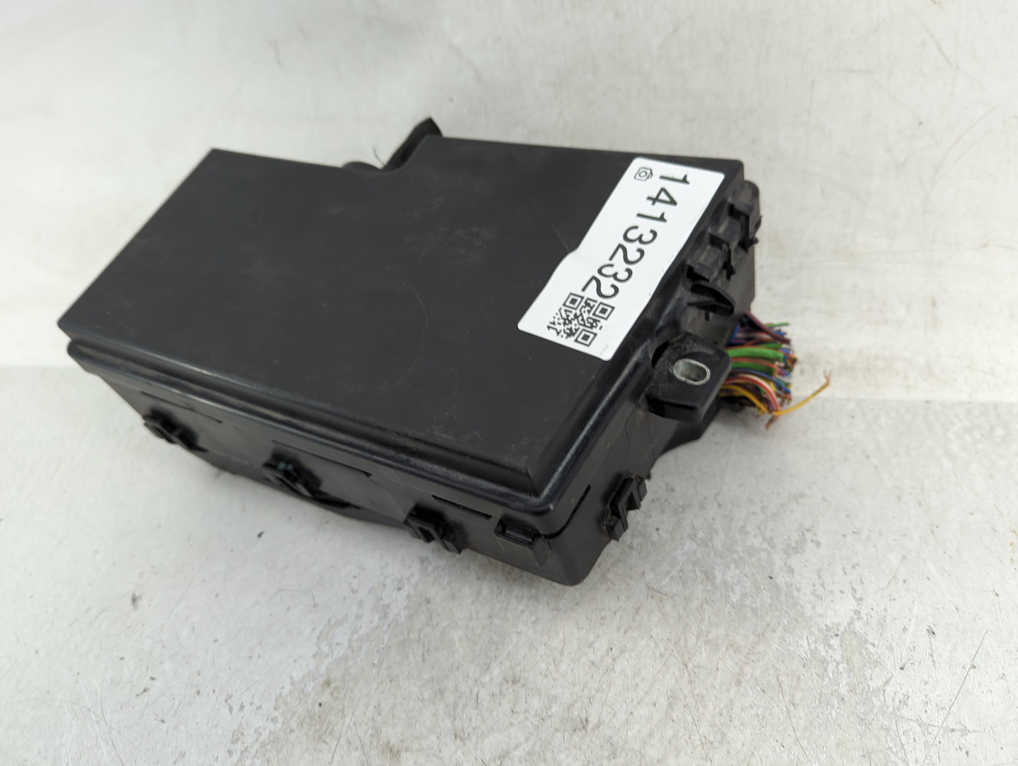 2017 Ford Escape Fusebox Fuse Box Panel Relay Module P/N:AV6T-14A067-AD Fits OEM Used Auto Parts - Oemusedautoparts1.com