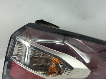 2017-2018 Ford Escape Tail Light Assembly Passenger Right OEM P/N:GJ54-13404-BG GJ54-13404-BH, GJ54-13404-AG Fits Fits 2017 2018 OEM Used Auto Parts