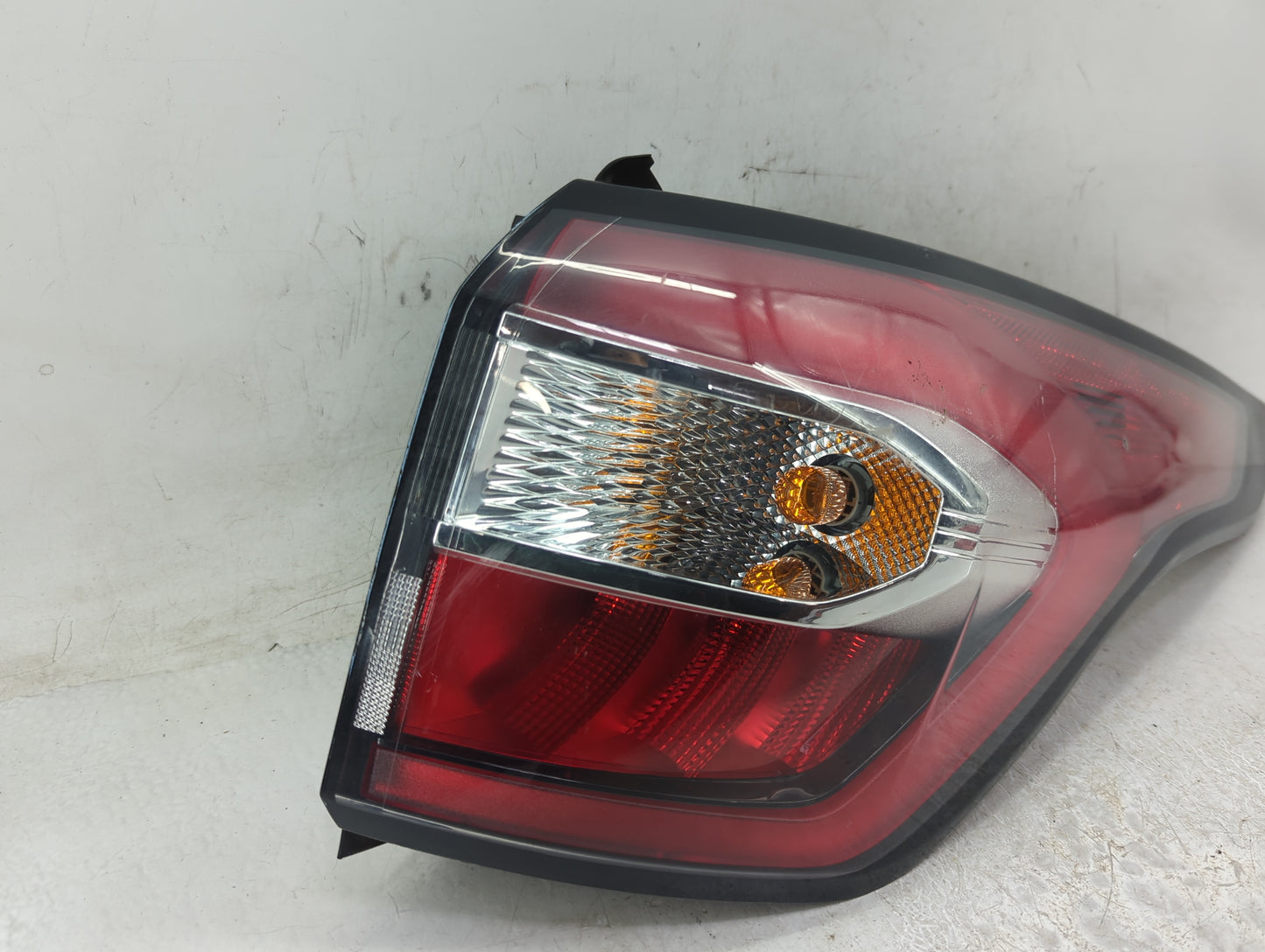2017-2018 Ford Escape Tail Light Assembly Passenger Right OEM P/N:GJ54-13404-AF GJ54-13404-BG, GJ54-13404-BH Fits Fits 2017 