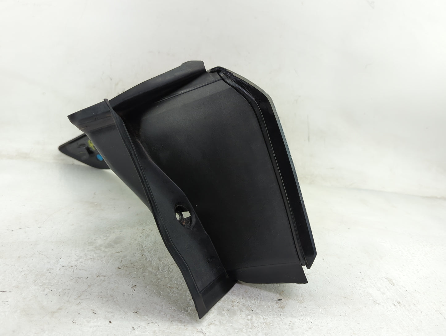 2017-2018 Ford Escape Tail Light Assembly Passenger Right OEM P/N:GJ54-13404-AF GJ54-13404-BG, GJ54-13404-BH Fits Fits 2017 