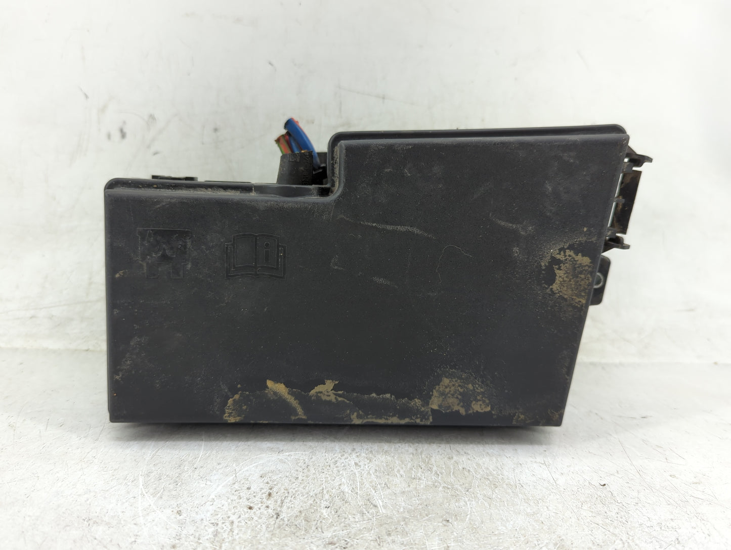 2017 Ford Escape Fusebox Fuse Box Panel Relay Module P/N:19648 000 001 GJ7T-14A076-BA, 21090 000 001 Fits OEM Used Auto Part